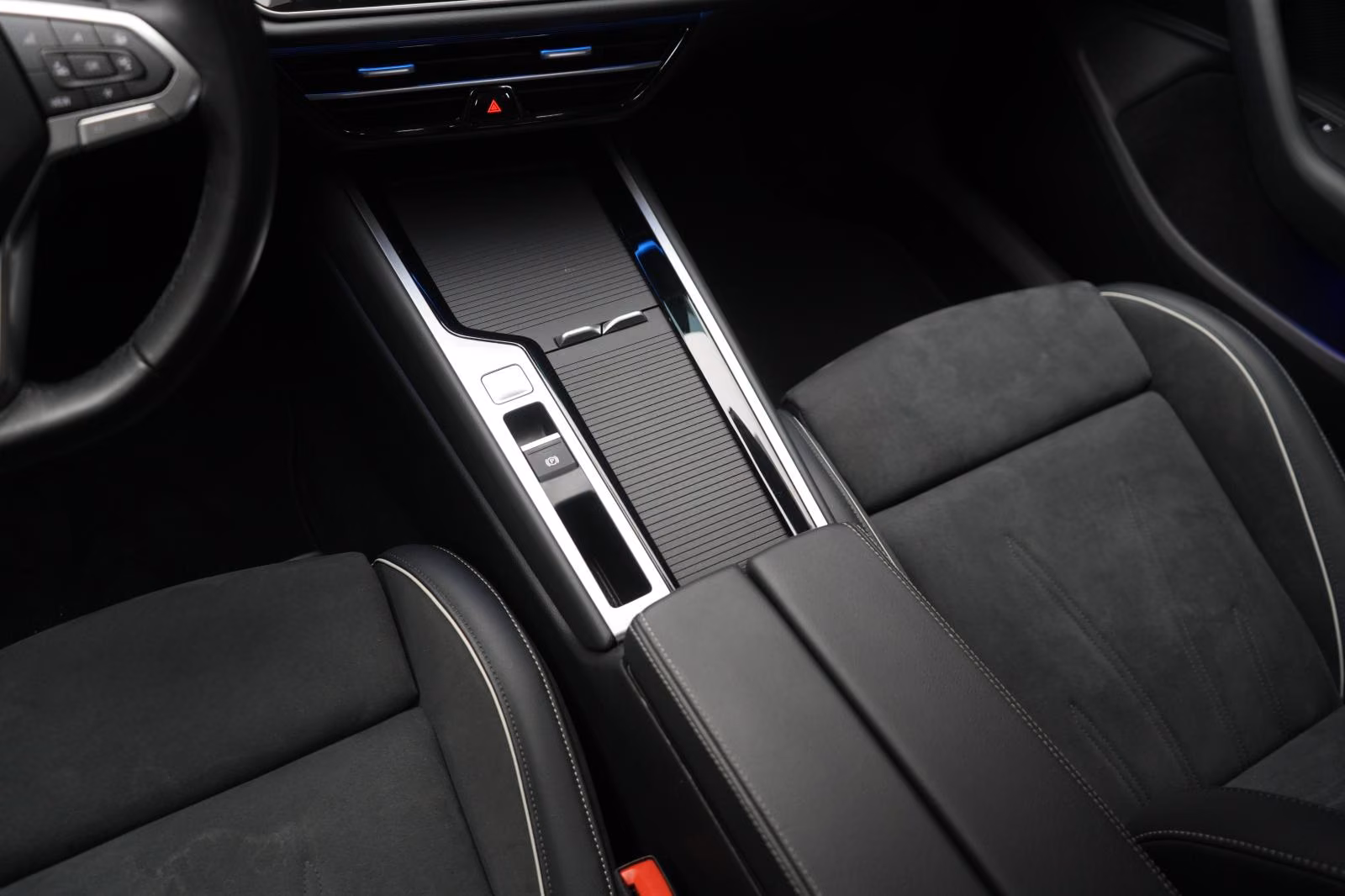 (B-270) Volkswagen Passat Variant 1.5 ETSI Elegance DSG - Image 21