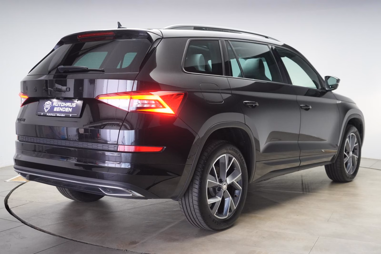 (B-634) Skoda Kodiaq 2.0 TDI 4x4 DSG Sportline Temp/Kamera/AHK - Image 5