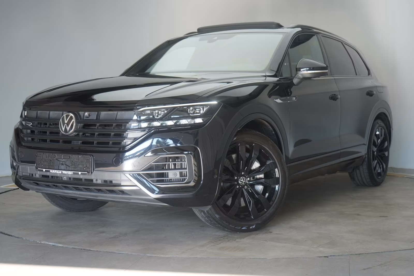(B-401) Volkswagen Touareg R 4 Motion 3.0 eHybrid Leder/ACC/Night/H - Image 3