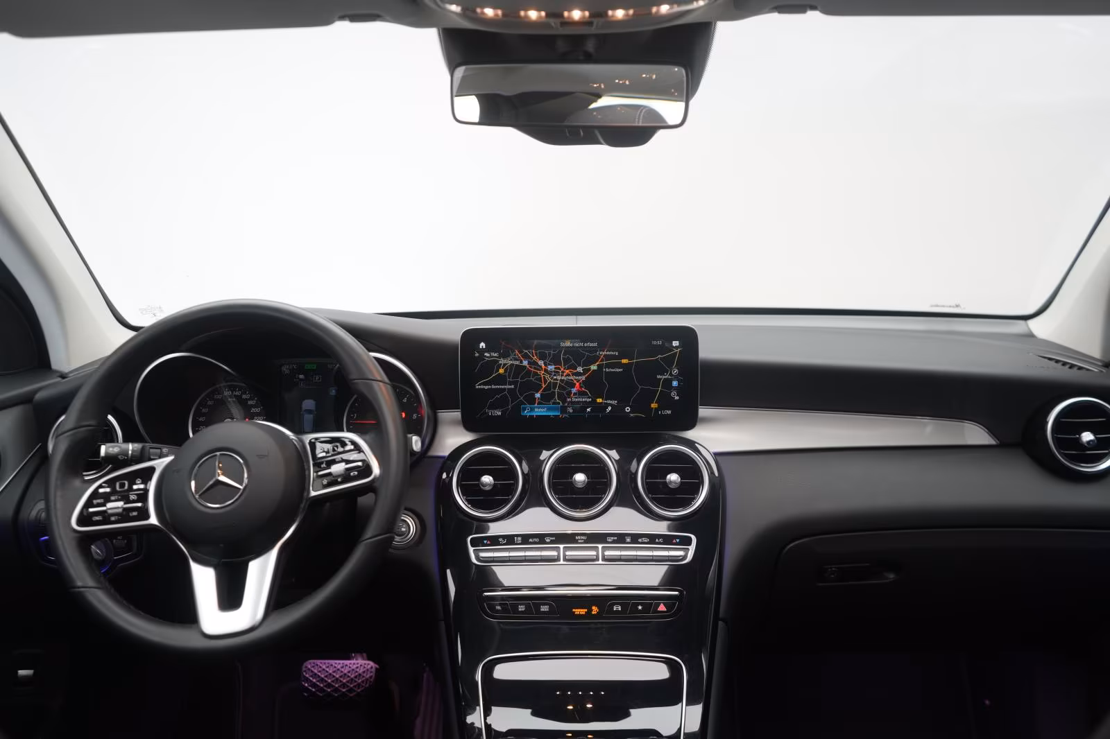 (B-482) Mercedes-Benz(Hybrid) GLC 300 de 4Matic 9G-Tronic Temp/Kamera/HUD - Image 20