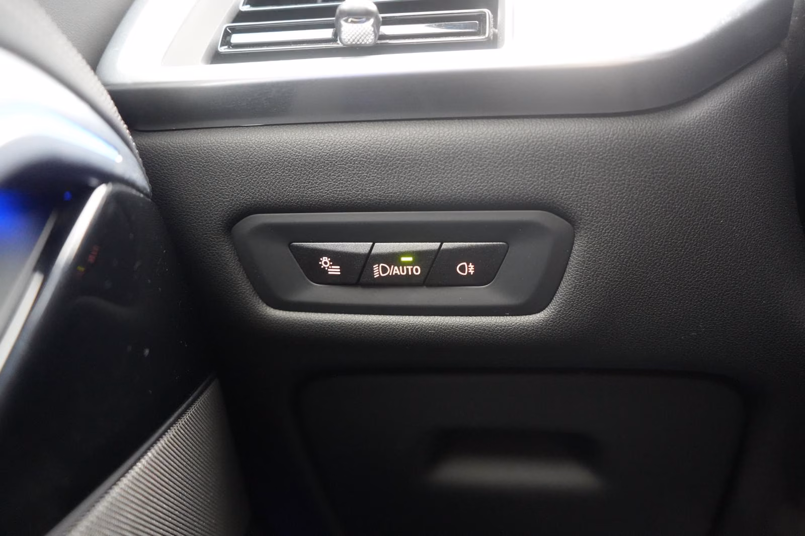 (B-058) BMW X6 M60 i xDrive Leder/HUD/Carbon/H&K/Kamera/AHK/ - Image 22