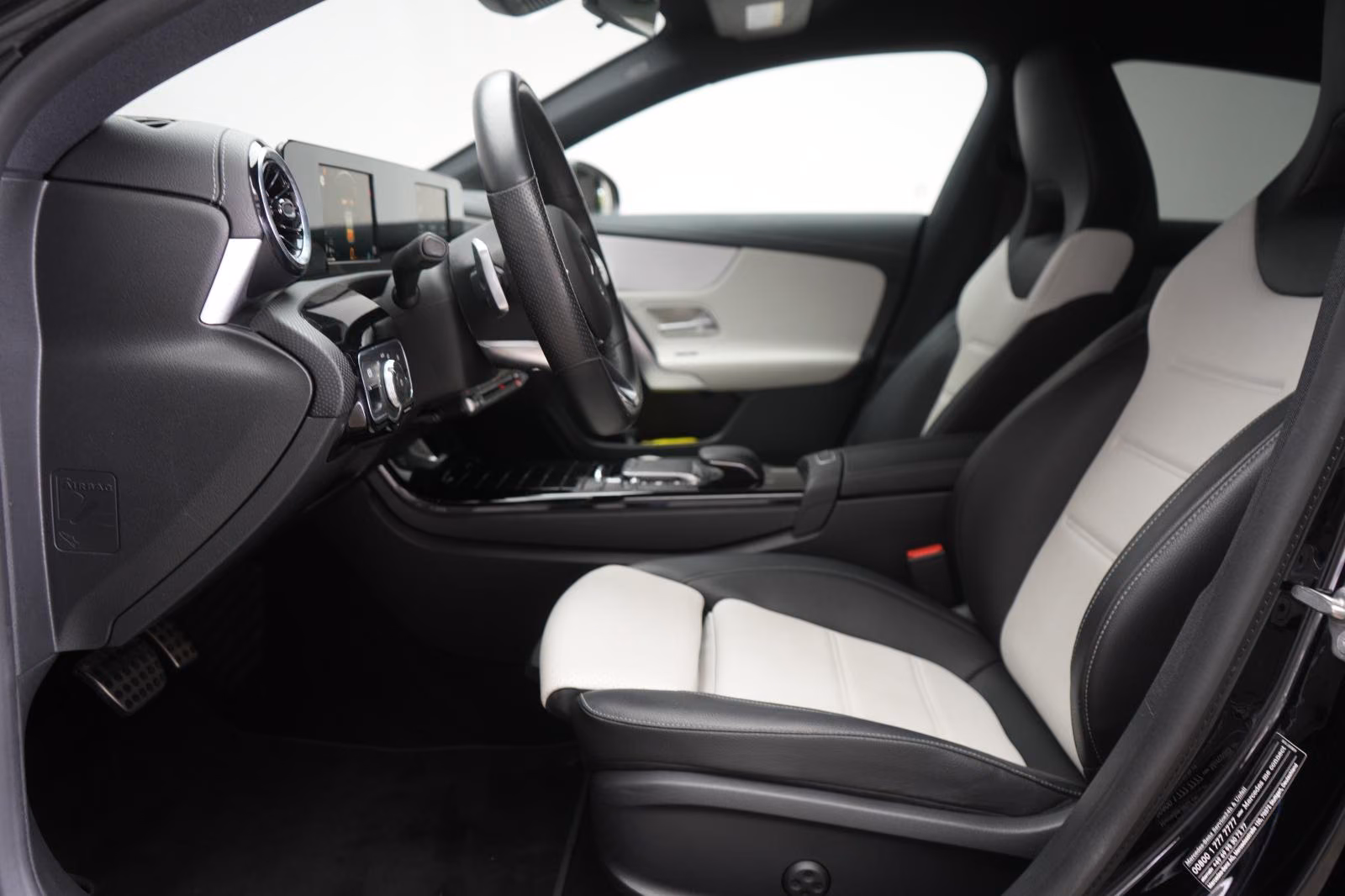 (B-184) Mercedes-Benz CLA 220 Shooting Brake d 8G-DCT AMG Leder/Dis - Image 6