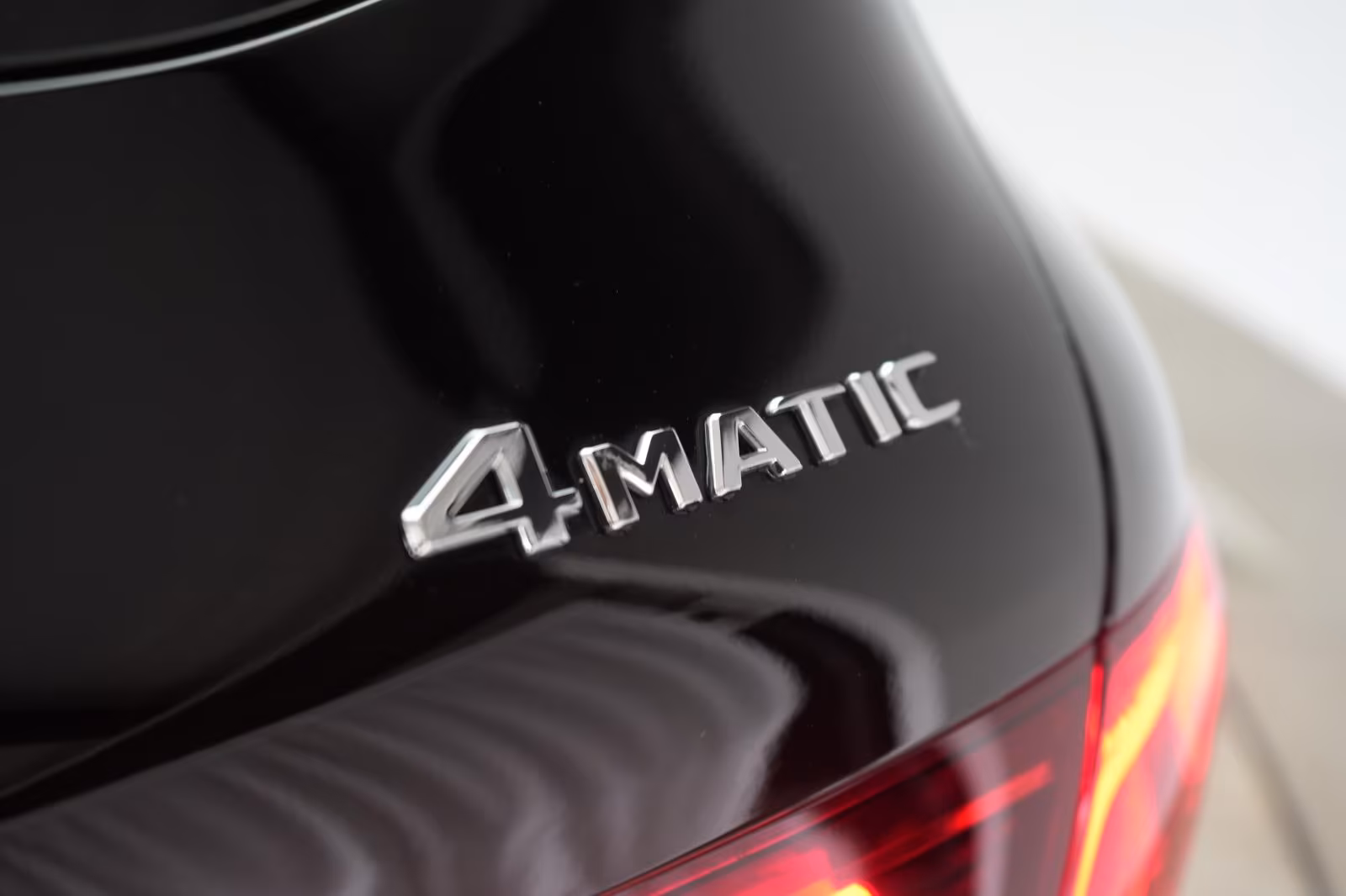 (B-354) Mercedes-Benz(Hybrid) GLC 300 de 4Matic 9G-Tronic Leder/Temp/Kamera - Image 22