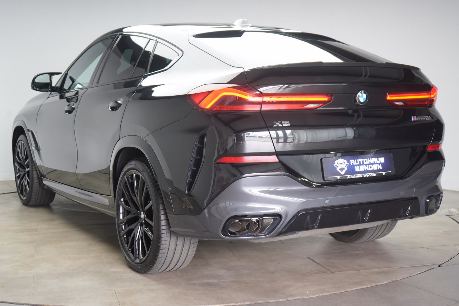 (B-058) BMW X6 M60 i xDrive Leder/HUD/Carbon/H&K/Kamera/AHK/ - Image 4