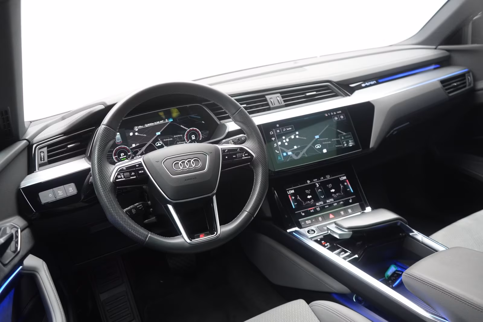 (B-587) Audi e-tron 55 quattro S line Matrix/Kamera/Pano/Virt - Image 8