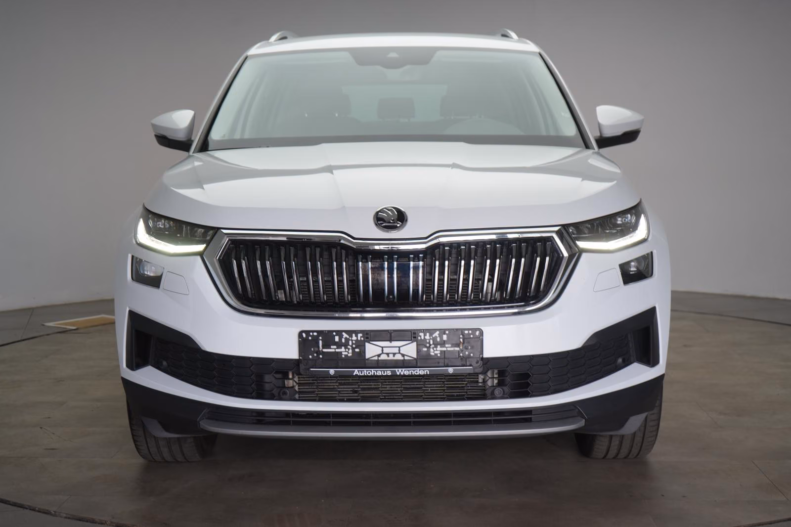 (B-451) Skoda Kodiaq 2.0 TDI 4x4 DSG Style Navi/Temp/Virtual/ - Image 2