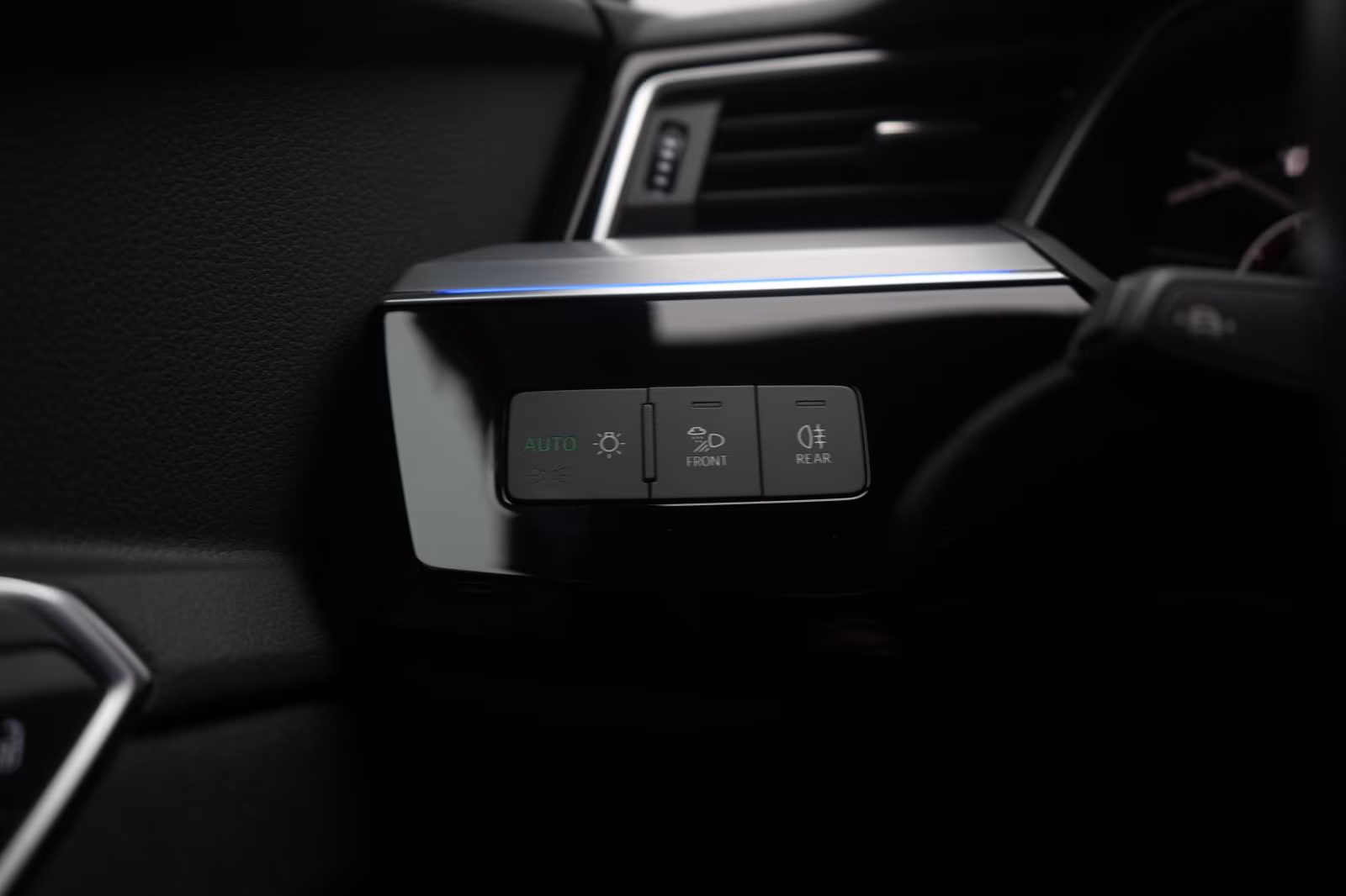 (B-587) Audi e-tron 55 quattro S line Matrix/Kamera/Pano/Virt - Image 20