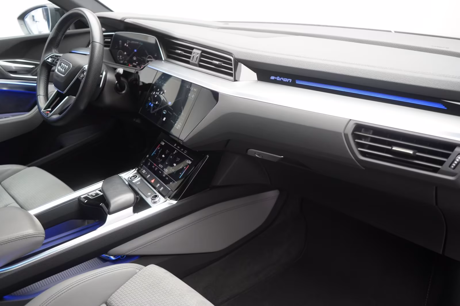 (B-587) Audi e-tron 55 quattro S line Matrix/Kamera/Pano/Virt - Image 10