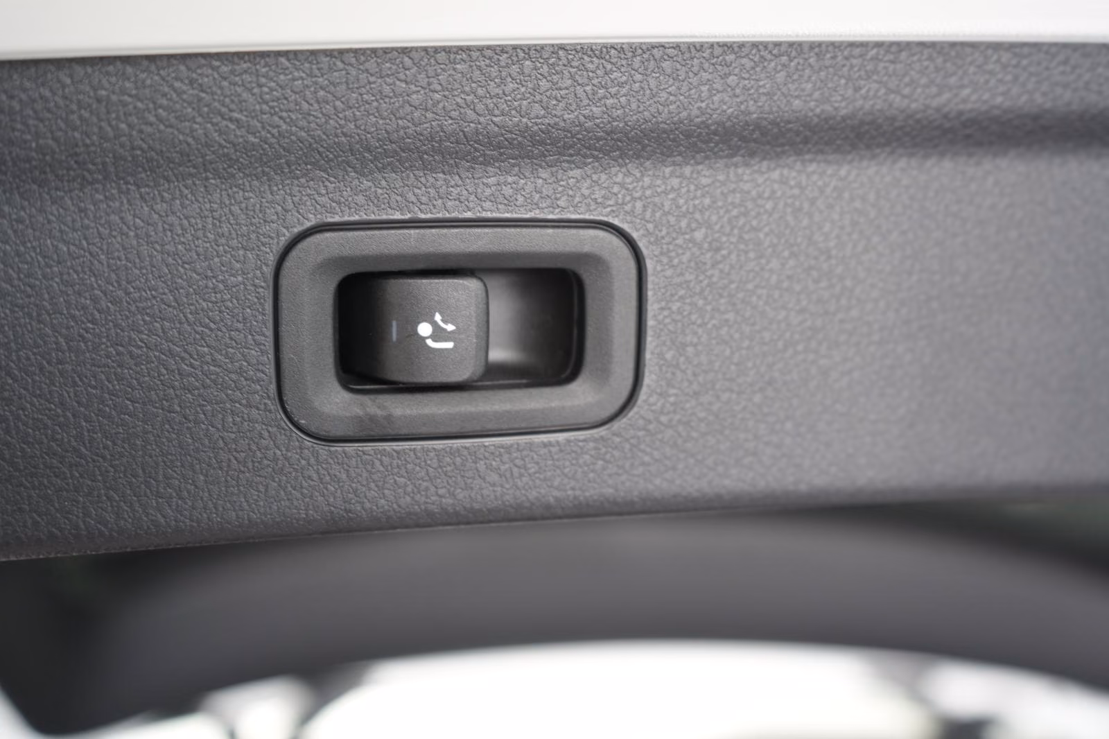 (B-587) Mercedes-Benz(Hybrid) GLE 350 e 4Matic AMG Leder/Distronic/HUD/Kam - Image 30