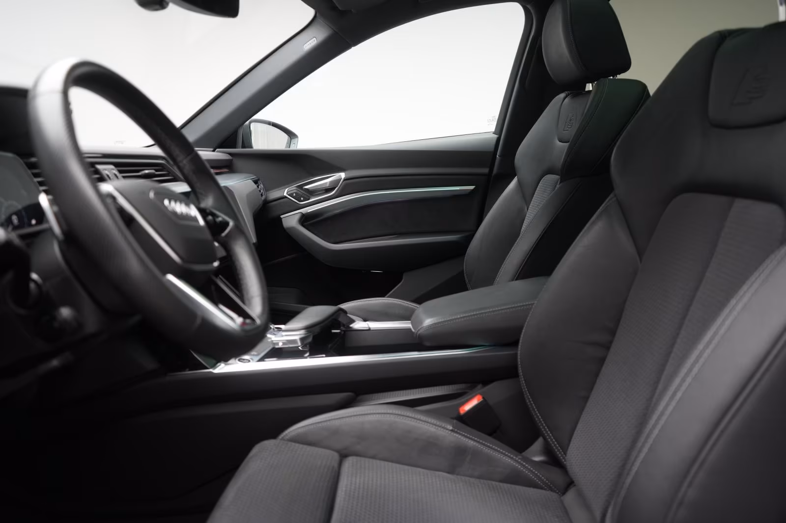 (B-506) Audi e-tron 55 quattro S line - Image 6