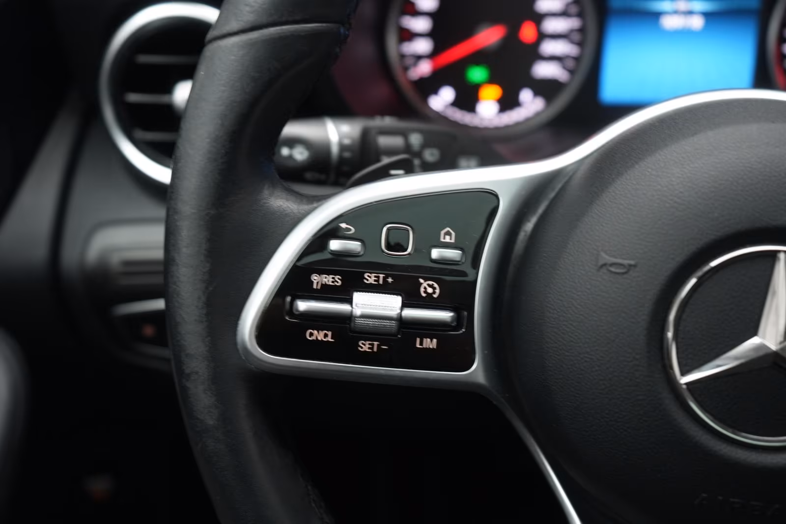 (B-354) Mercedes-Benz(Hybrid) GLC 300 de 4Matic 9G-Tronic Leder/Temp/Kamera - Image 20