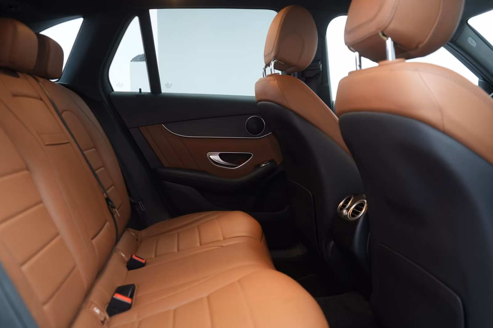 (B-208) Mercedes-Benz(Hybrid) GLC 300 e 4Matic 9G-Tronic AMG Leder/Temp/Kam - Image 11