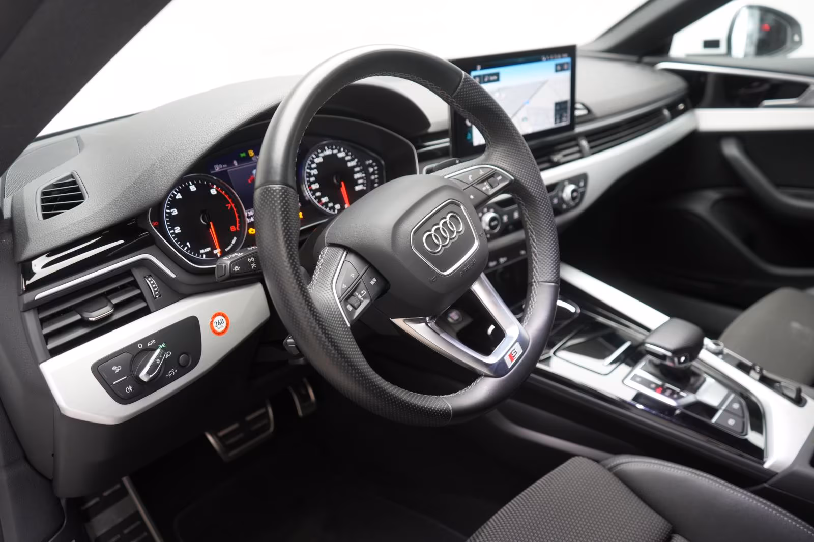 (B-377) Audi A5 40 TFSI S tronic S line ACC/Kamera/Lane/Side/ - Image 8
