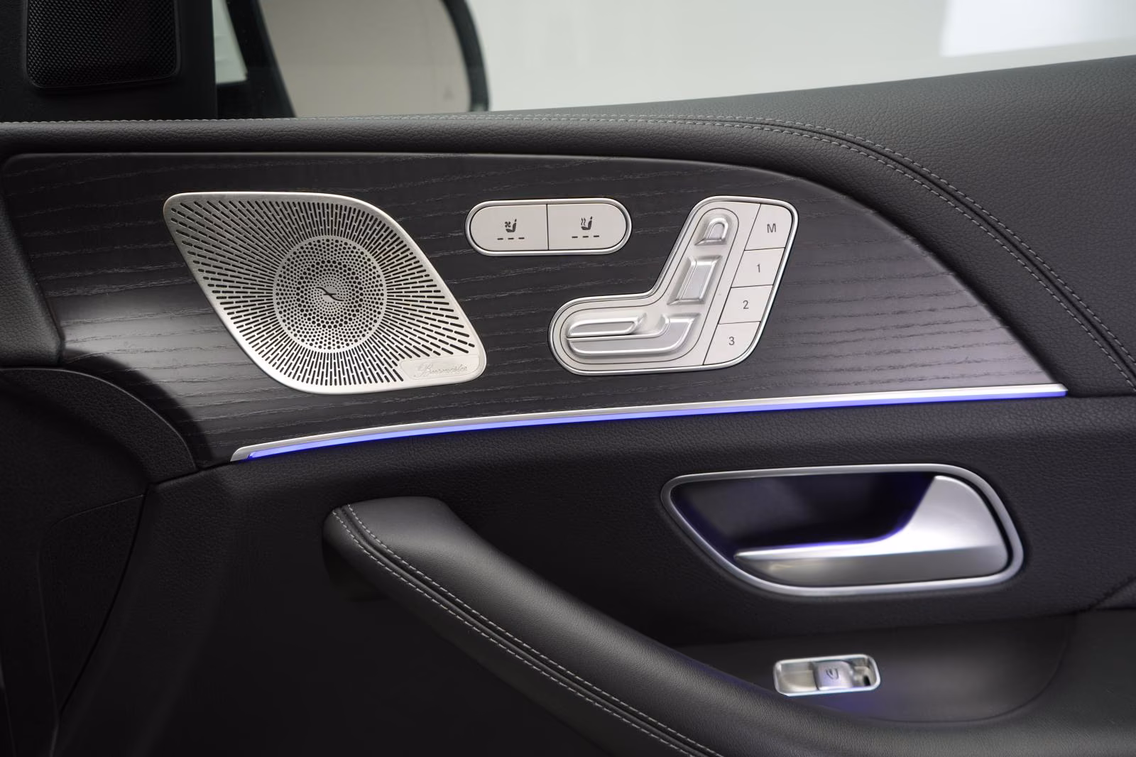 (B-587) Mercedes-Benz(Hybrid) GLE 350 e 4Matic AMG Leder/Distronic/HUD/Kam - Image 24
