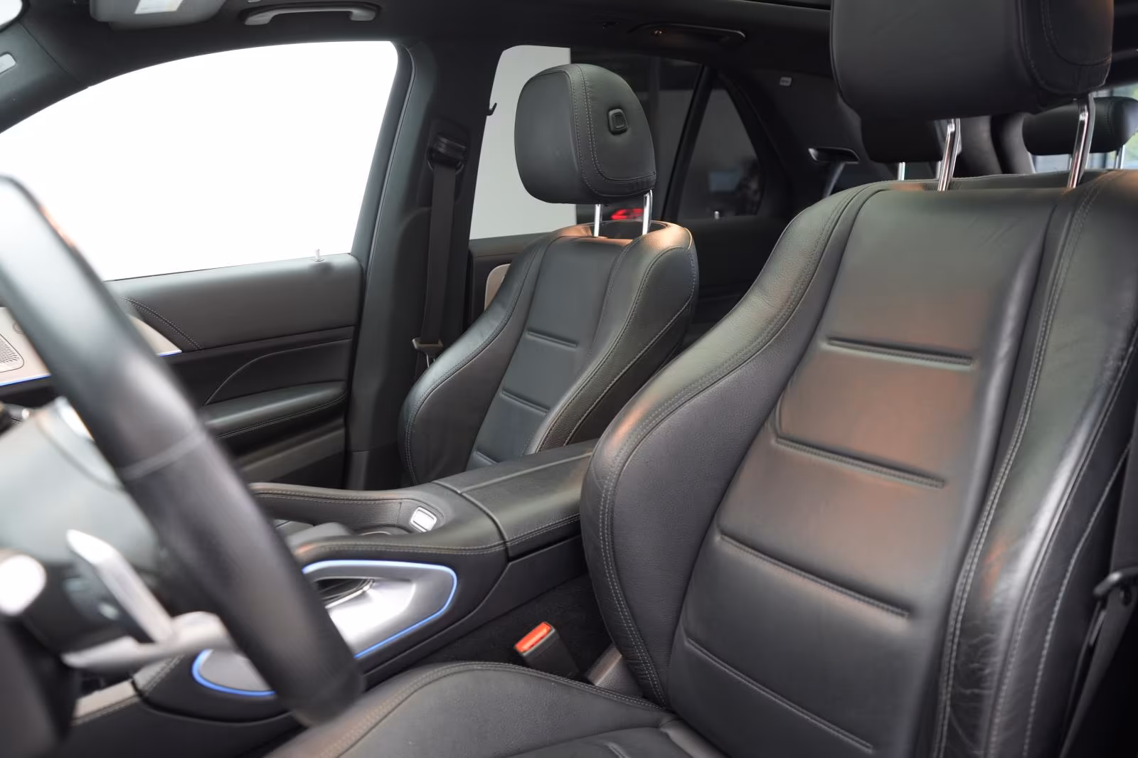 (B-328) Mercedes-Benz(Hybrid) GLE 350 de 4Matic AMG Leder/Temp/Burmester - Image 7