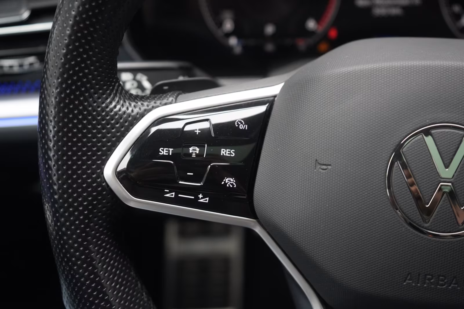 (B-603) Volkswagen Touareg 3.0 V6 TDI 4Motion R-Line Leder/ACC/Kame - Image 22