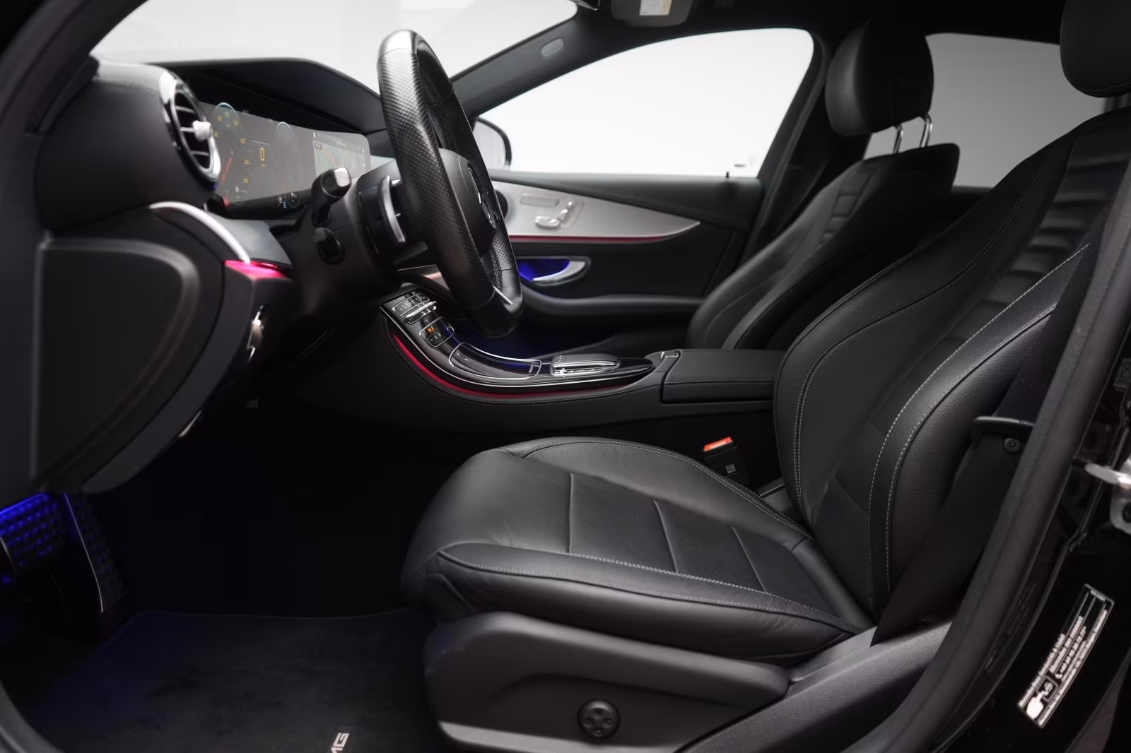 (B-329) Mercedes-Benz(Hybrid) E 300 de 9G-Tronic AMG Leder/Distronic/Kamera - Image 6