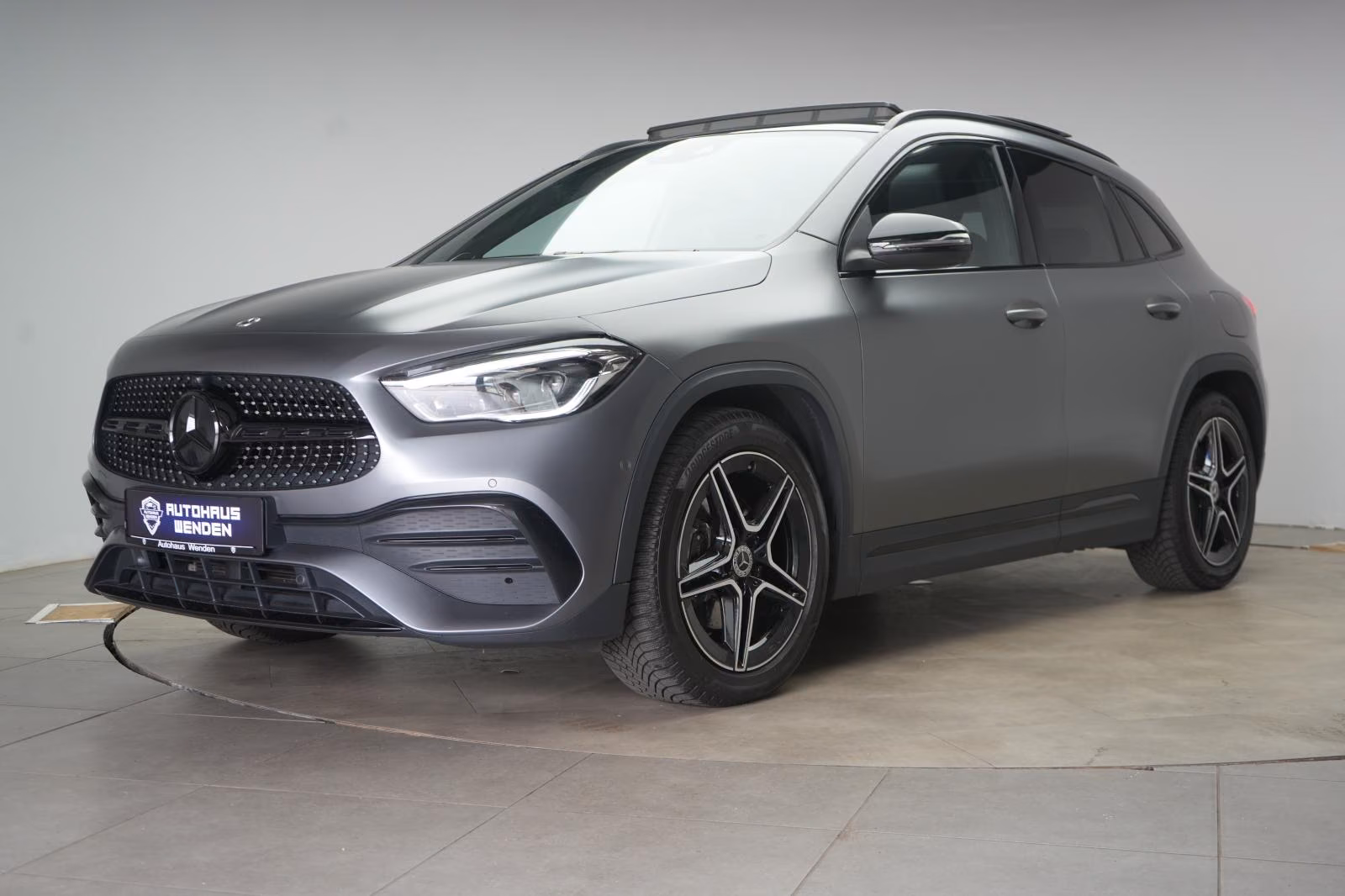 (B-060) Mercedes-Benz GLA 220 d 4Matic 8G-DCT AMG Temp/Kamera/Pa - Image 3