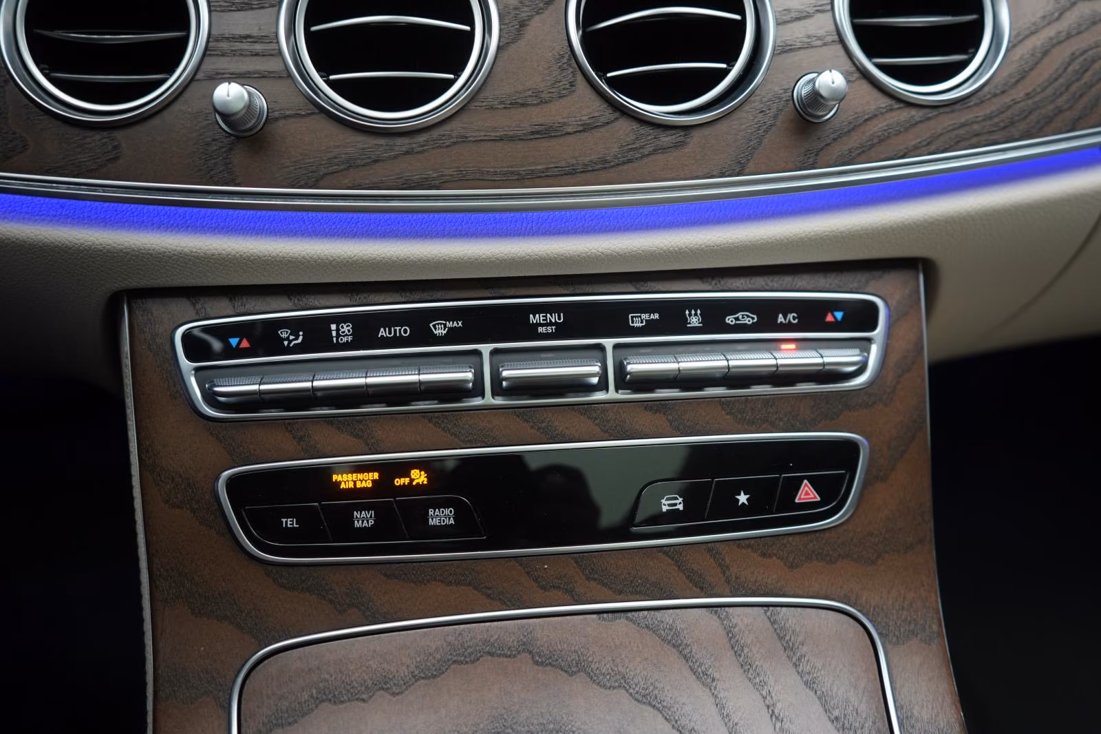 (B-094) Mercedes-Benz(Hybrid) E 300 de 9G-Tronic Exclusive Leder/Distronic/Bur - Image 22