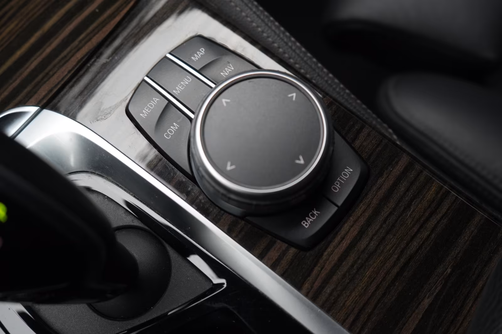 (B-568) BMW 520 i Luxury Line - Image 21