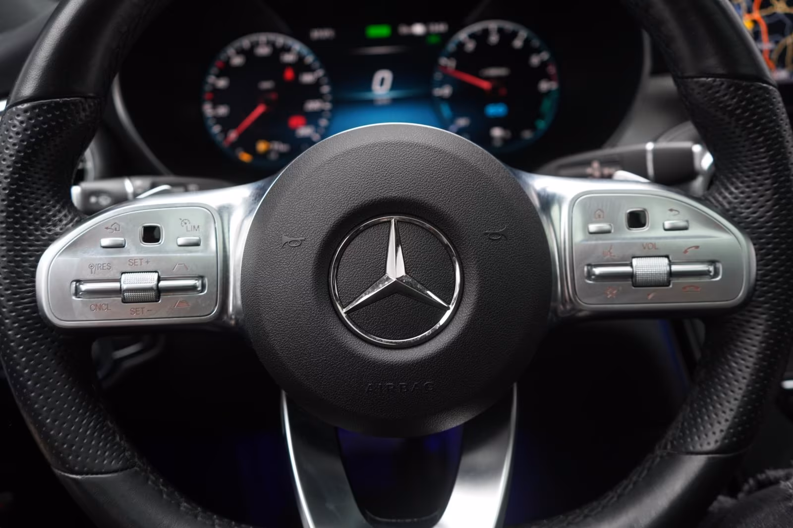(B-297) Mercedes-Benz(Hybrid) GLC 300 de 4Matic AMG Distronic/kamera/Pano/ - Image 22