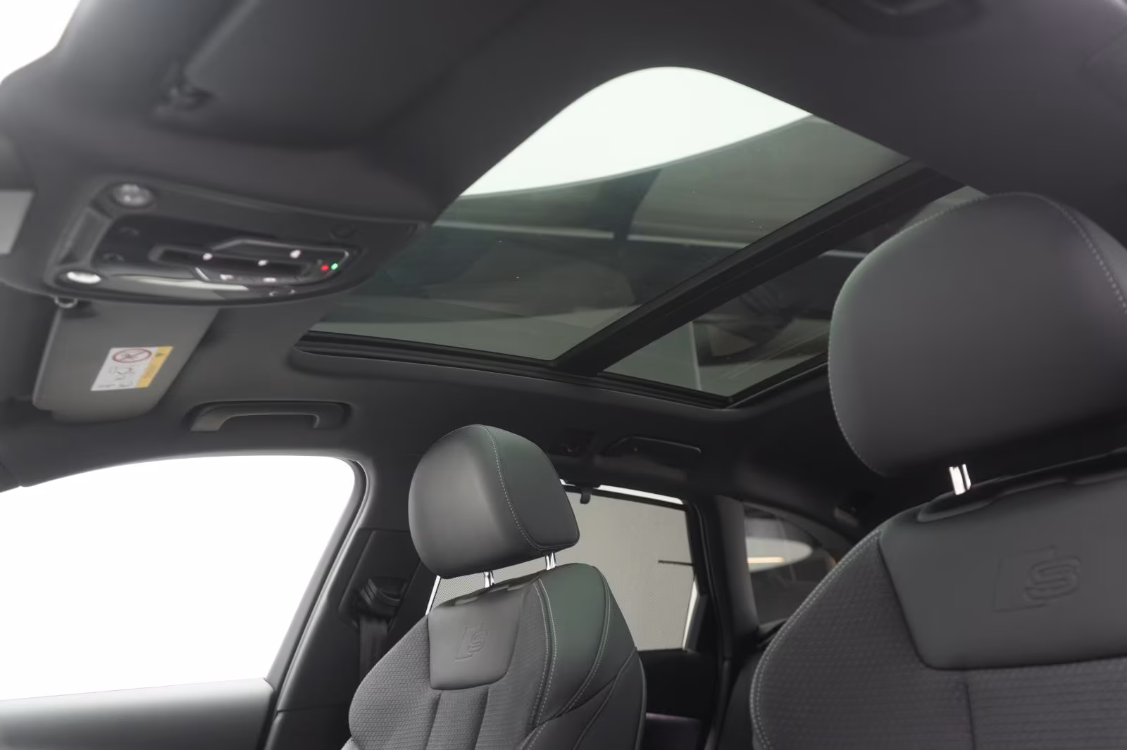 (B-593) Audi A4 40 TFSI S line ACC/Pano/Kamera/Matrix/B&O/Vir - Image 12