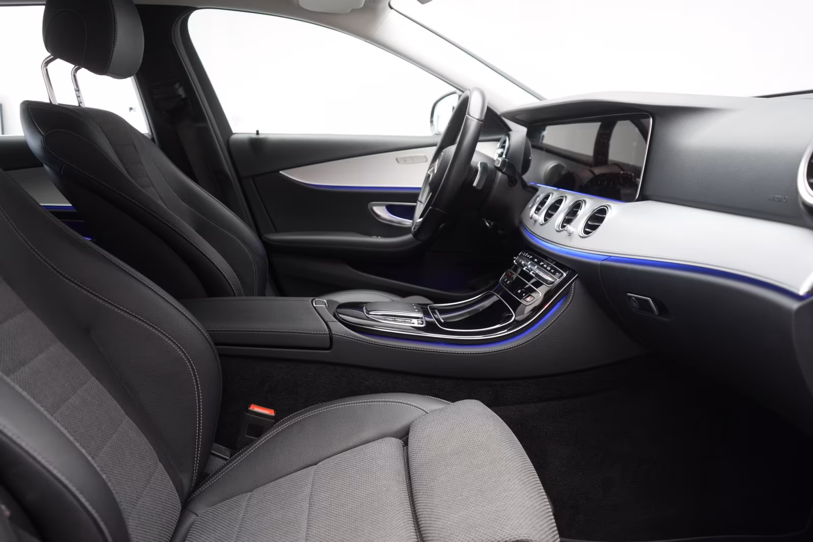 (B-195) Mercedes-Benz E 400 d 4Matic T 9G-Tronic Avantgarde CarPlay/Te - Image 9
