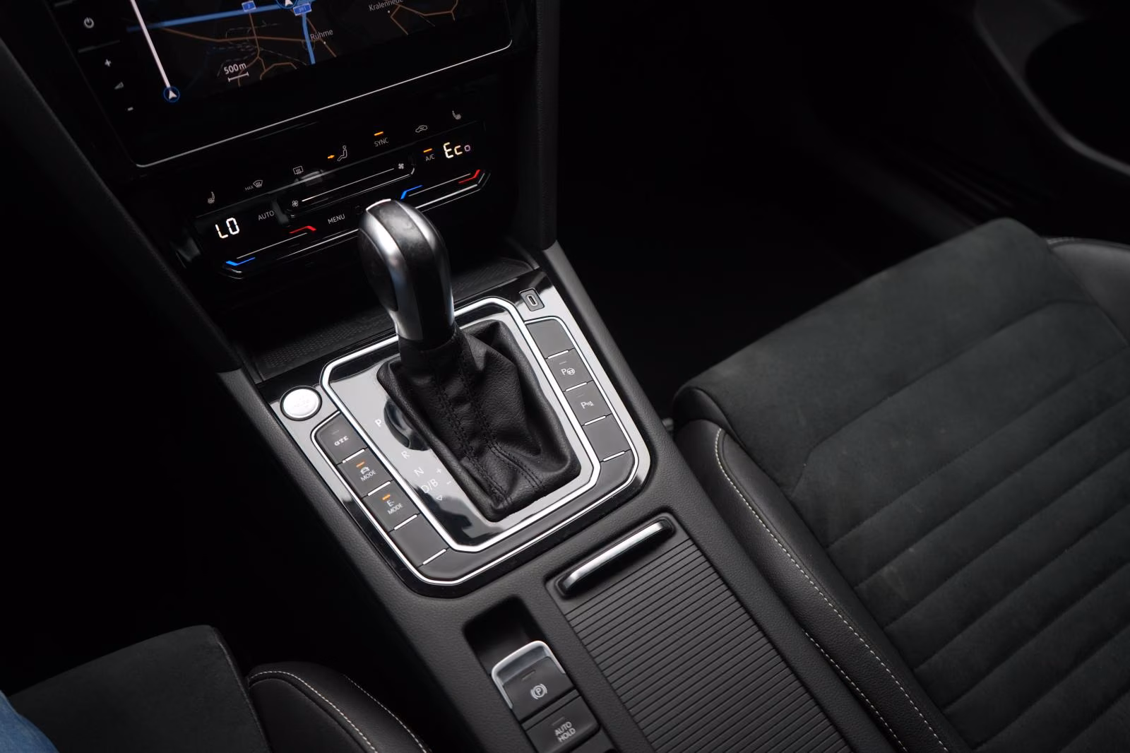 (B-639) Volkswagen(Hybrid) Passat 1.4 TSI Plug-In-Hybrid DSG GTE ACC/Kamera - Image 18