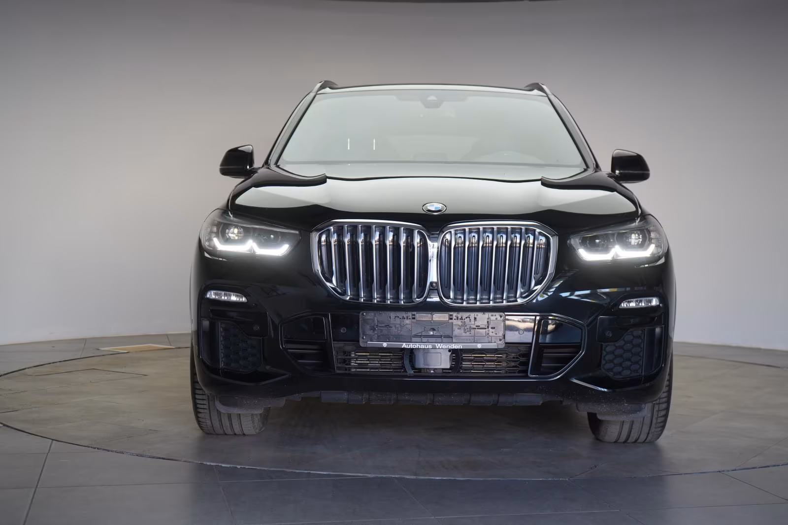 (B-413) BMW(Hybrid) X5 xDrive45e M Sport Leder/ACC/Kamera/Virtual/AH - Image 2