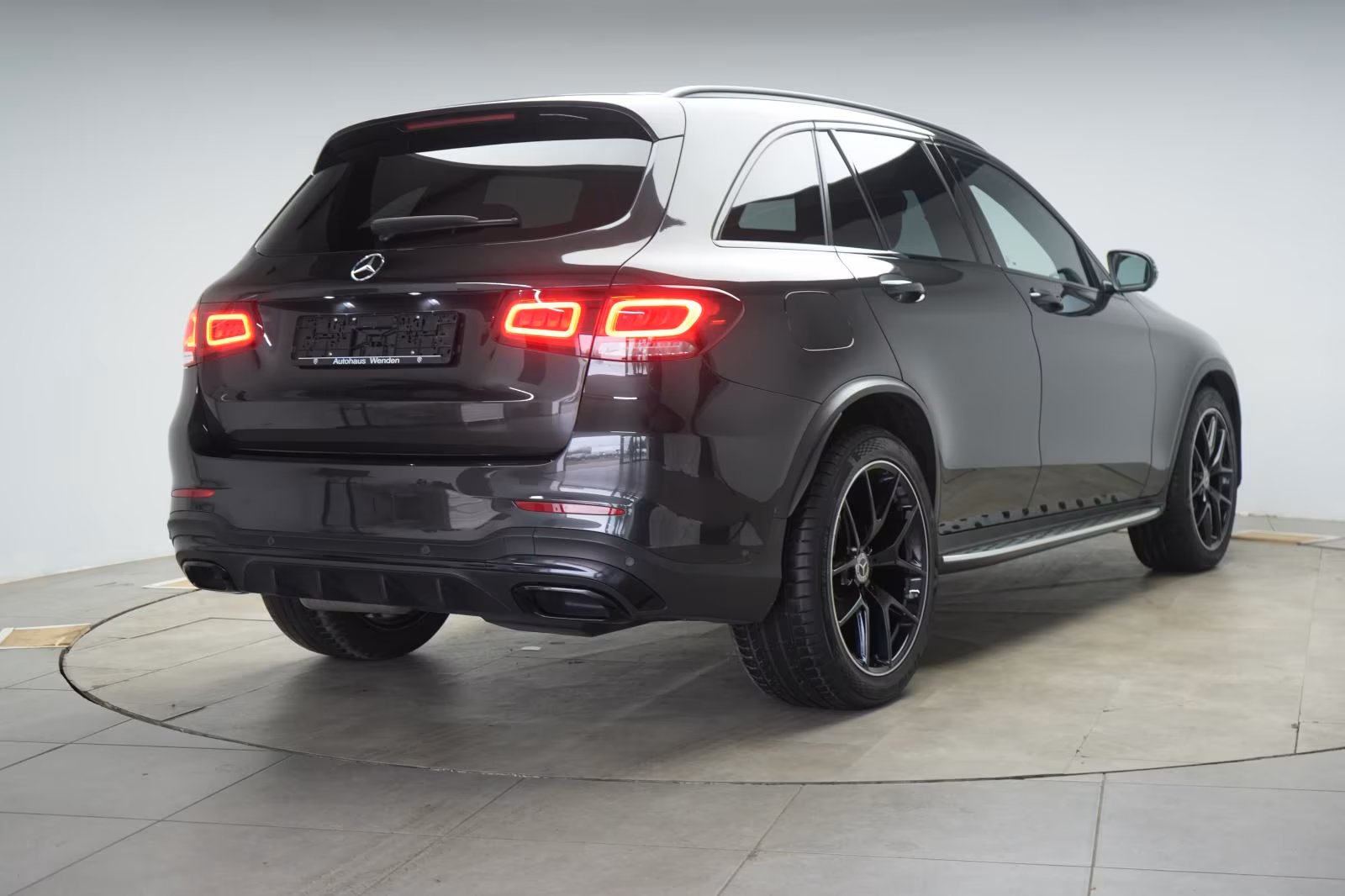 (B-096) Mercedes-Benz GLC 400 d 4Matic 9G-Tronic AMG Distronic/Kam - Image 5