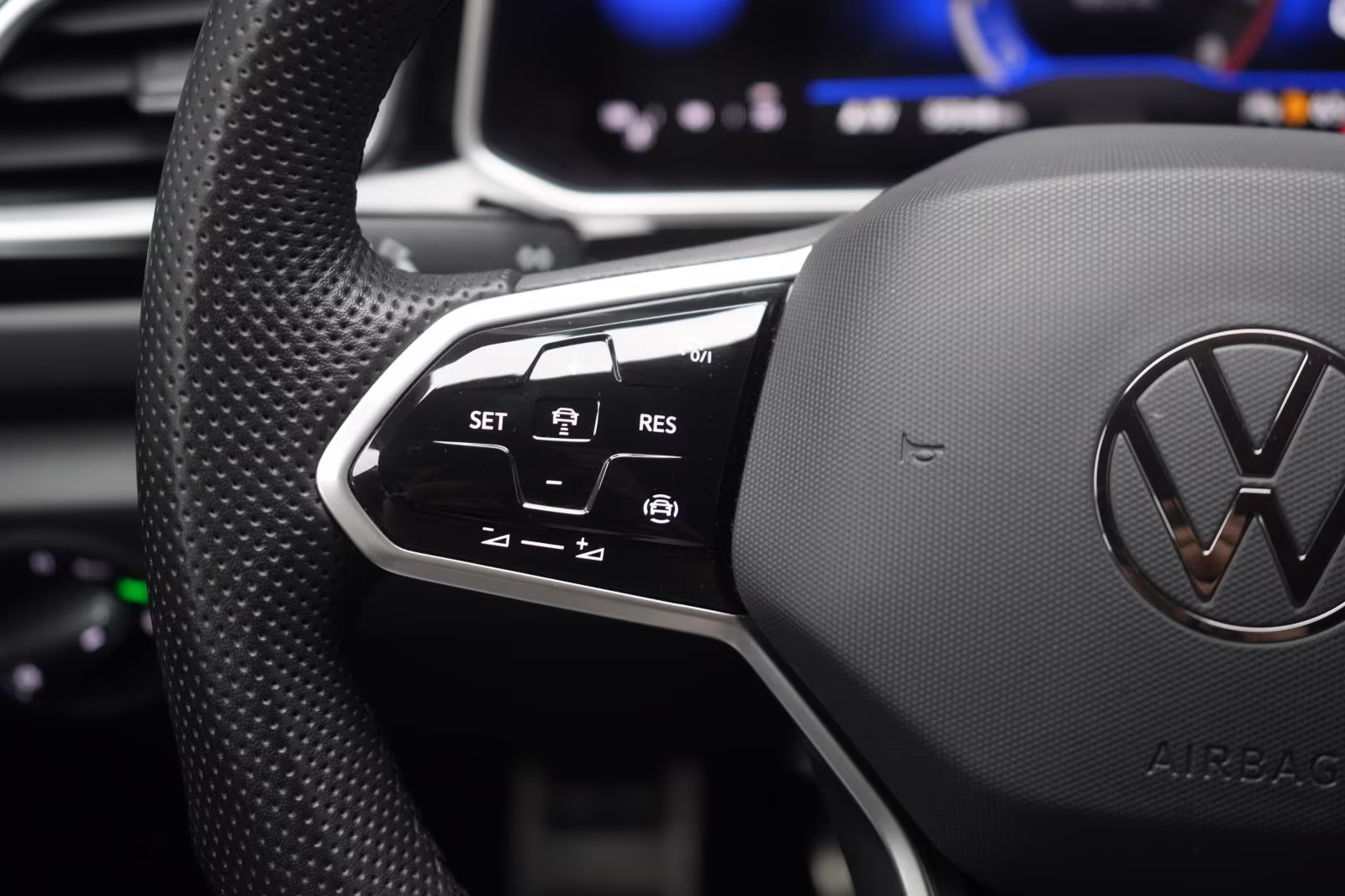 (B-559) Volkswagen T-Roc 1.0 TSI R-Line Appconnect/ACC/Kamera/Virtu - Image 20