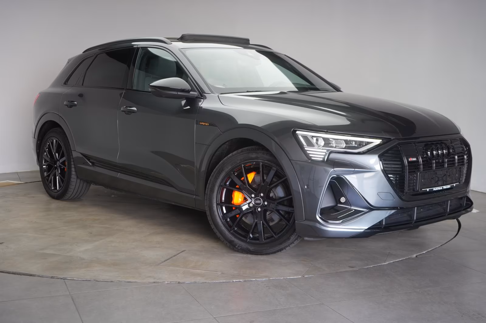 (B-587) Audi e-tron 55 quattro S line Matrix/Kamera/Pano/Virt - Image 1