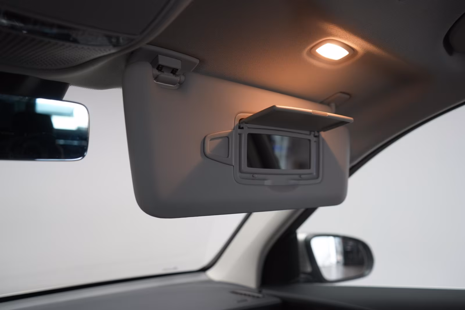 (B-702) Mercedes-Benz GLC 300 de 4Matic 9G-Tronic Temp/360Kamera/Carpl - Image 27