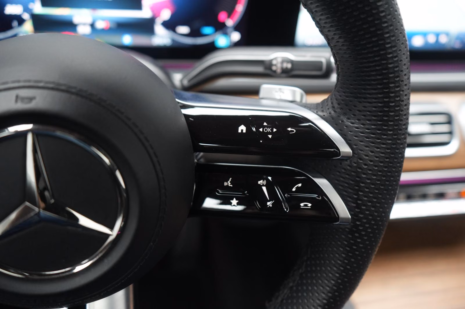 (B-517) Mercedes-Benz GLS450 d 4Matic 9G-Tronic AMG Pano/Bur/HUD - Image 21