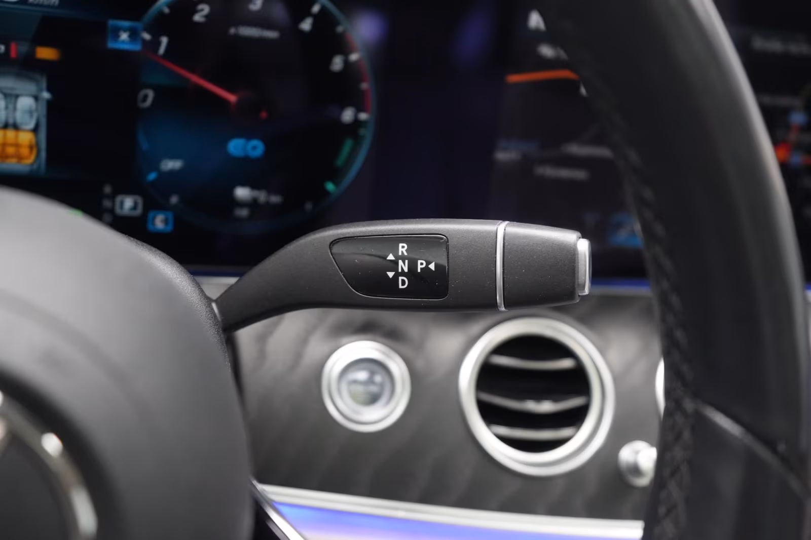 (B-159) Mercedes-Benz(Hybrid) E 300 de 4Matic T 9G-Tronic Avantgarde Leder/Dis - Image 21