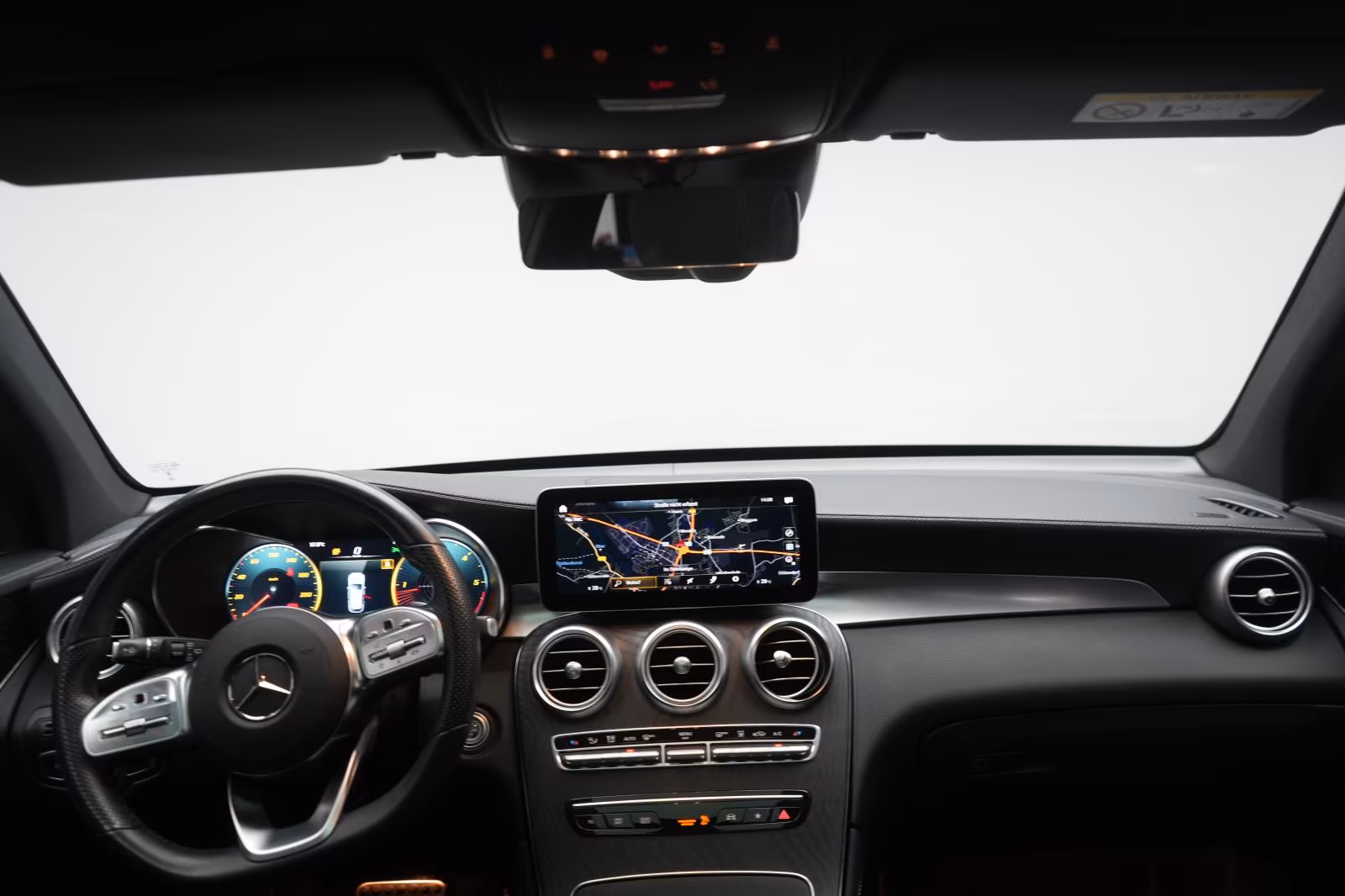 (B-140) Mercedes-Benz GLC 300 d 4Matic 9G-Tronic AMG Distronic/Kam - Image 19