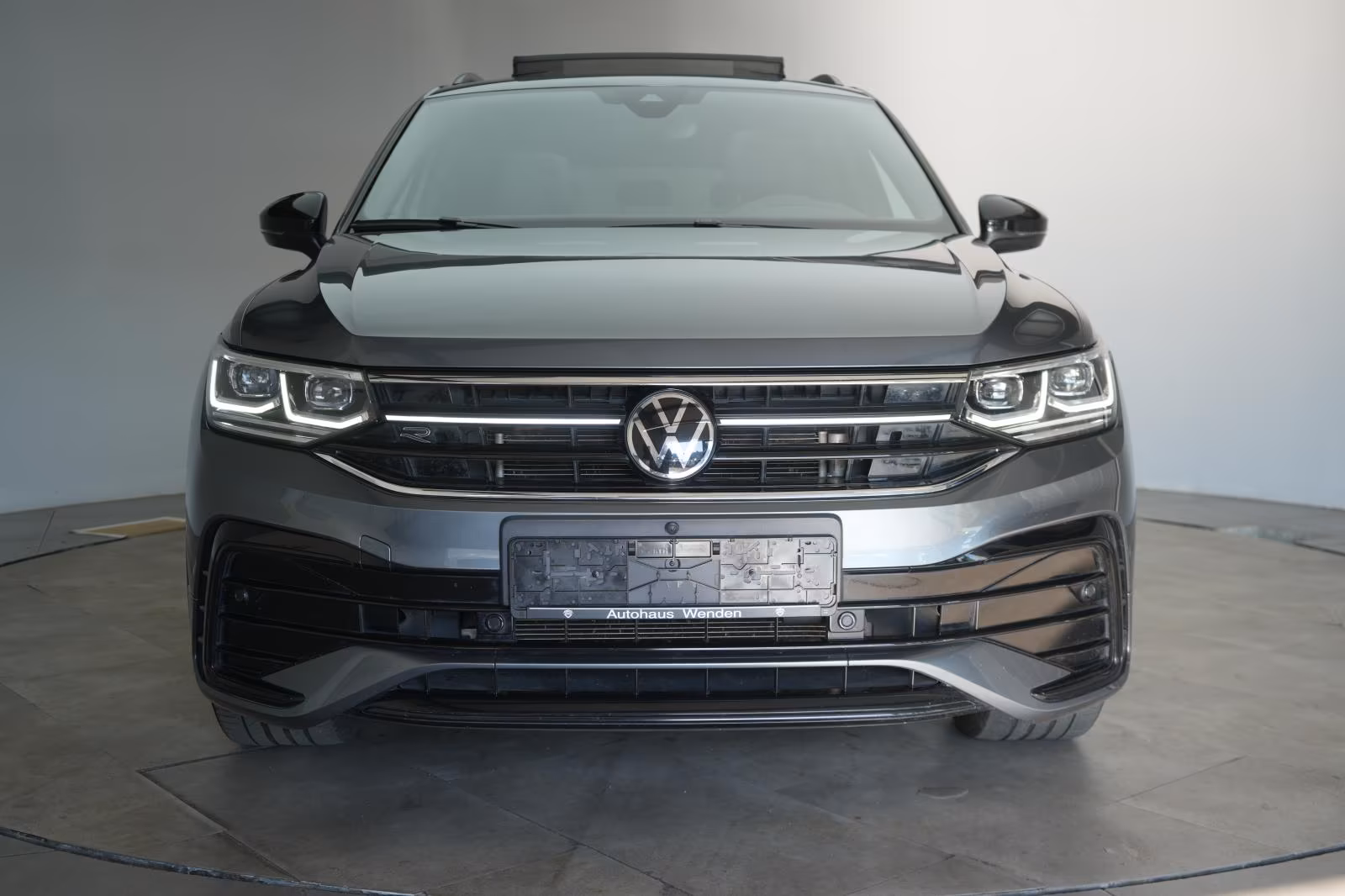 (B-045) Volkswagen Tiguan Allspace 2.0 TDI 4Motion DSG R-Line ACC/K - Image 2