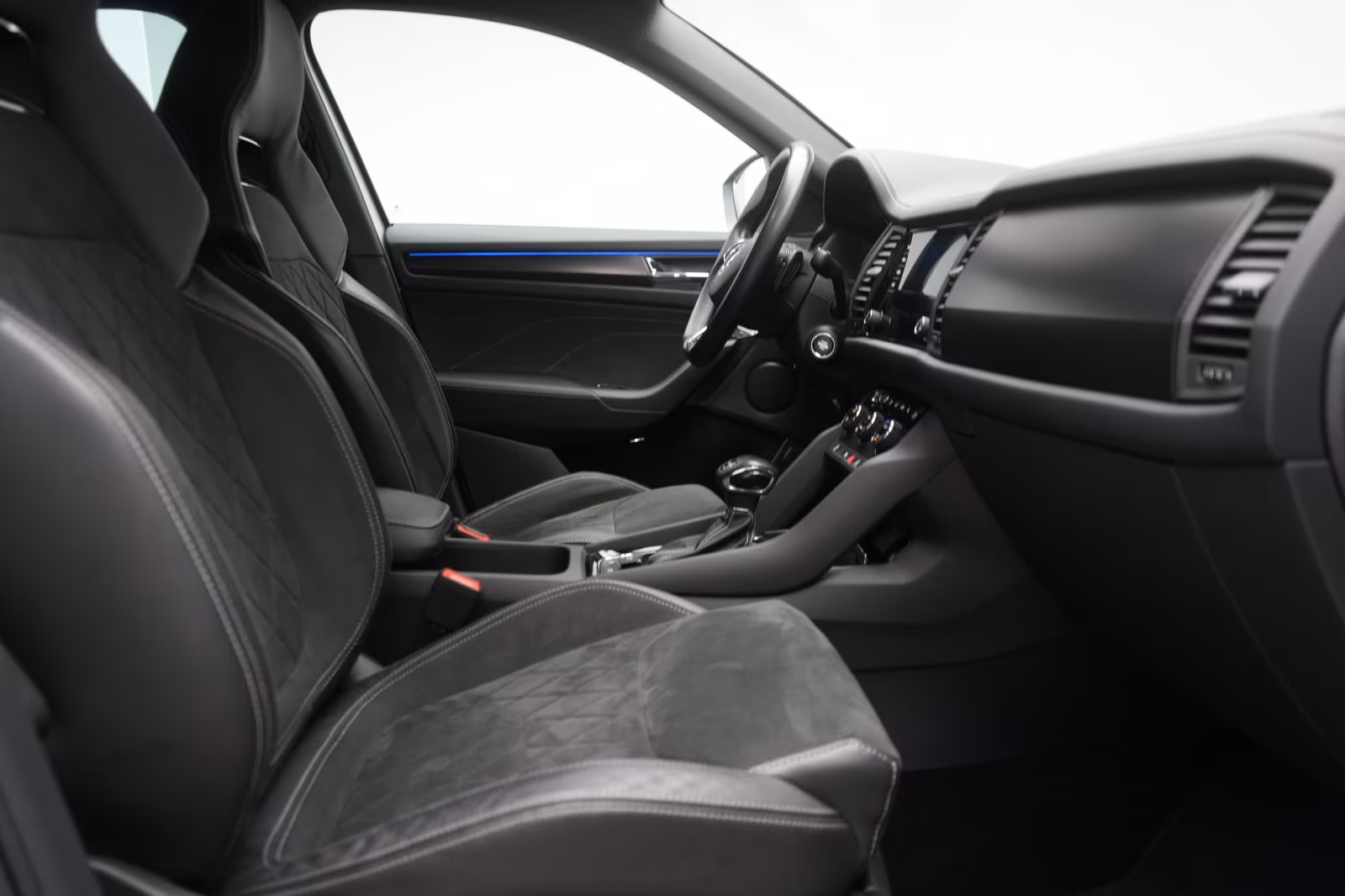 (B-117) Skoda Kodiaq 2.0 TDI 4x4 Sportline DSG ACC/Kamera/Virt - Image 9