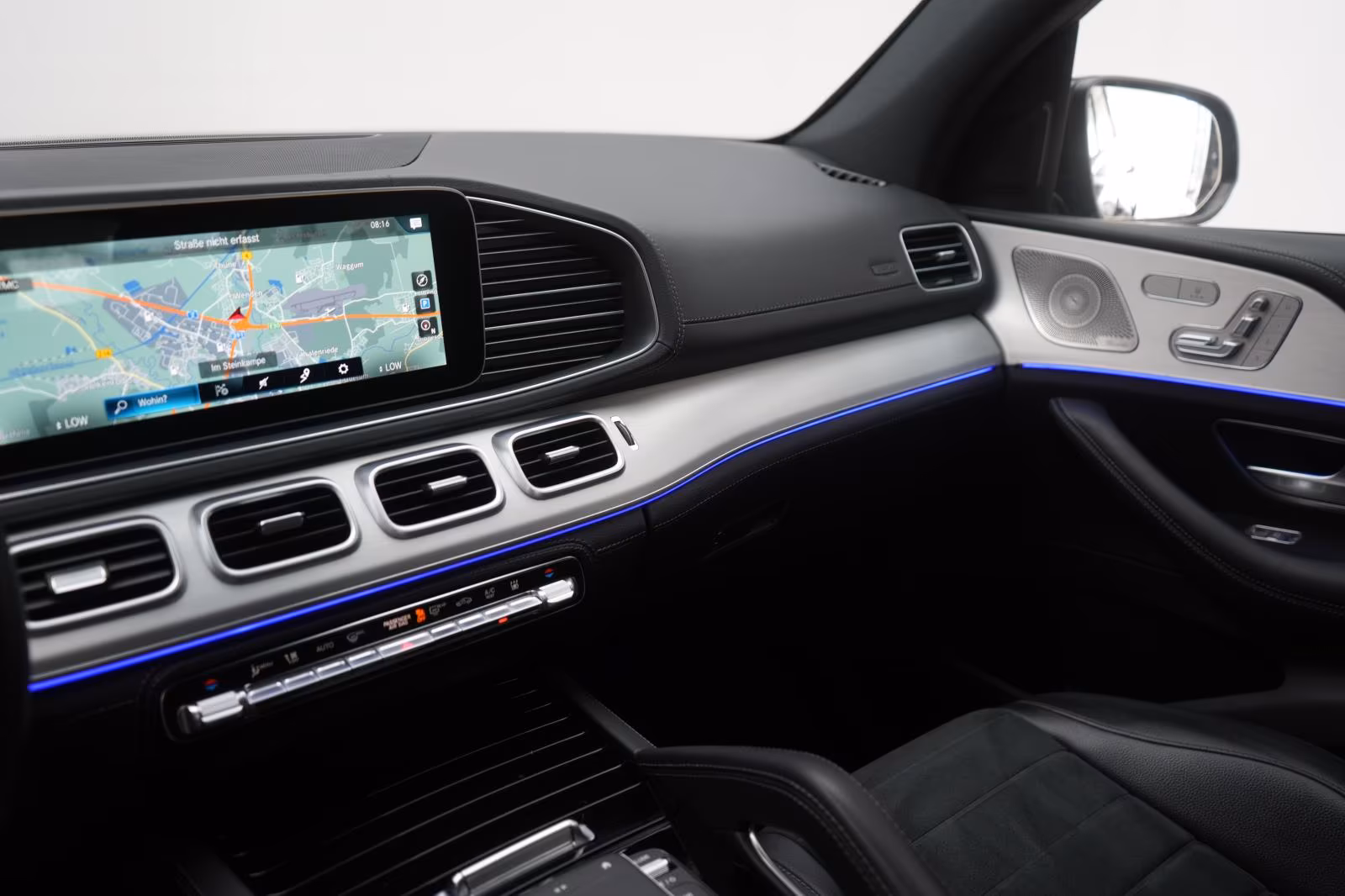 (B-392) Mercedes-Benz(Hybrid) GLE 350 de 4Matic 9G-Tronic AMG Distronic/Softcl  - Image 21