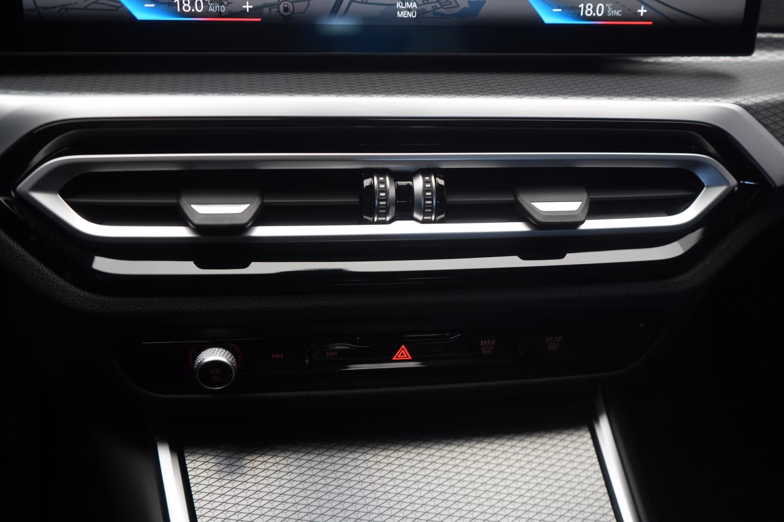 (B-768) BMW 320 d Touring M Sport HUD/Wide/Lane/Side - Image 18