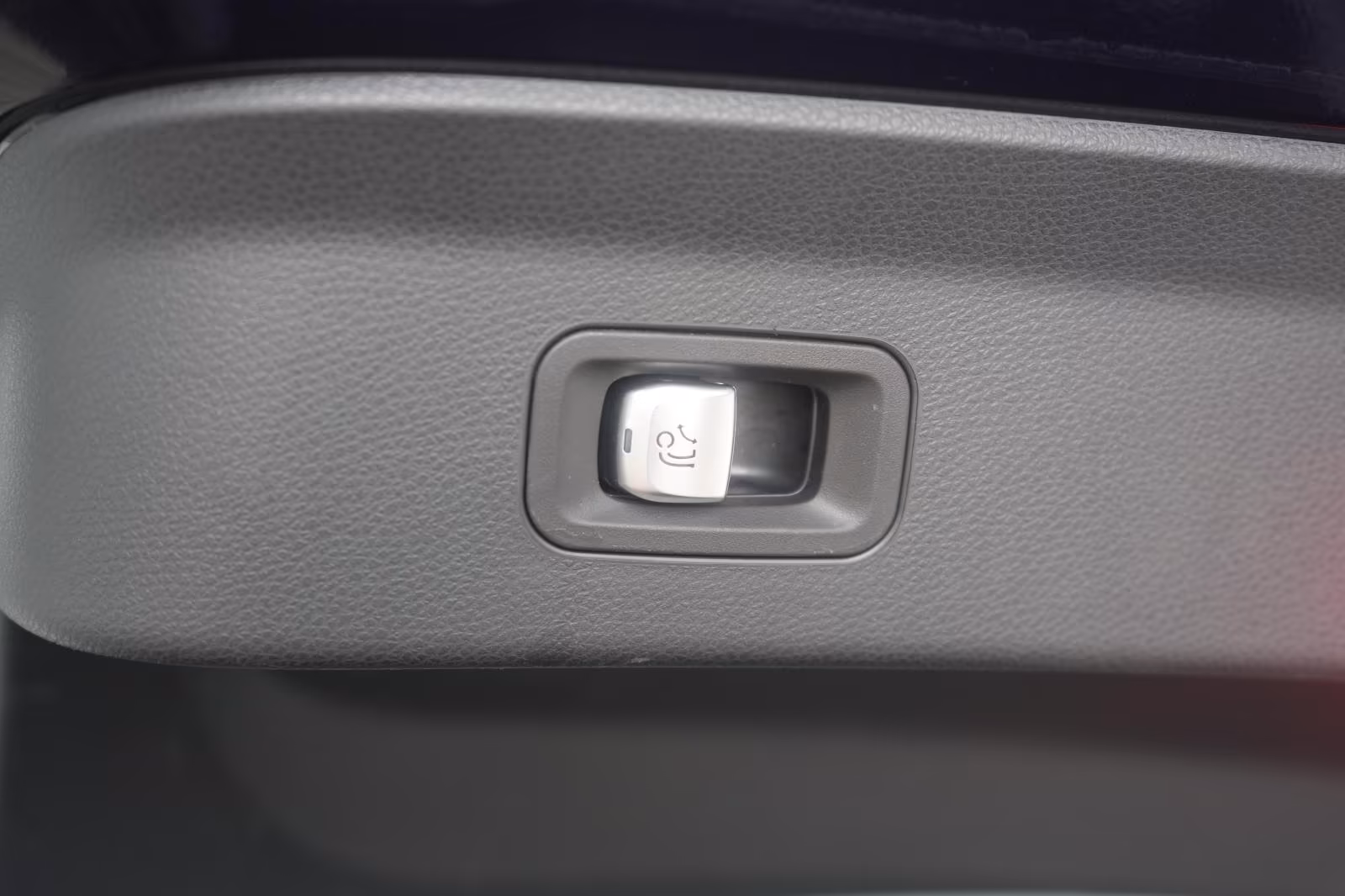 (B-713) Mercedes-Benz(Hybrid) GLC 300 de 4Matic Leder/Temp/Kamera/AHK - Image 24