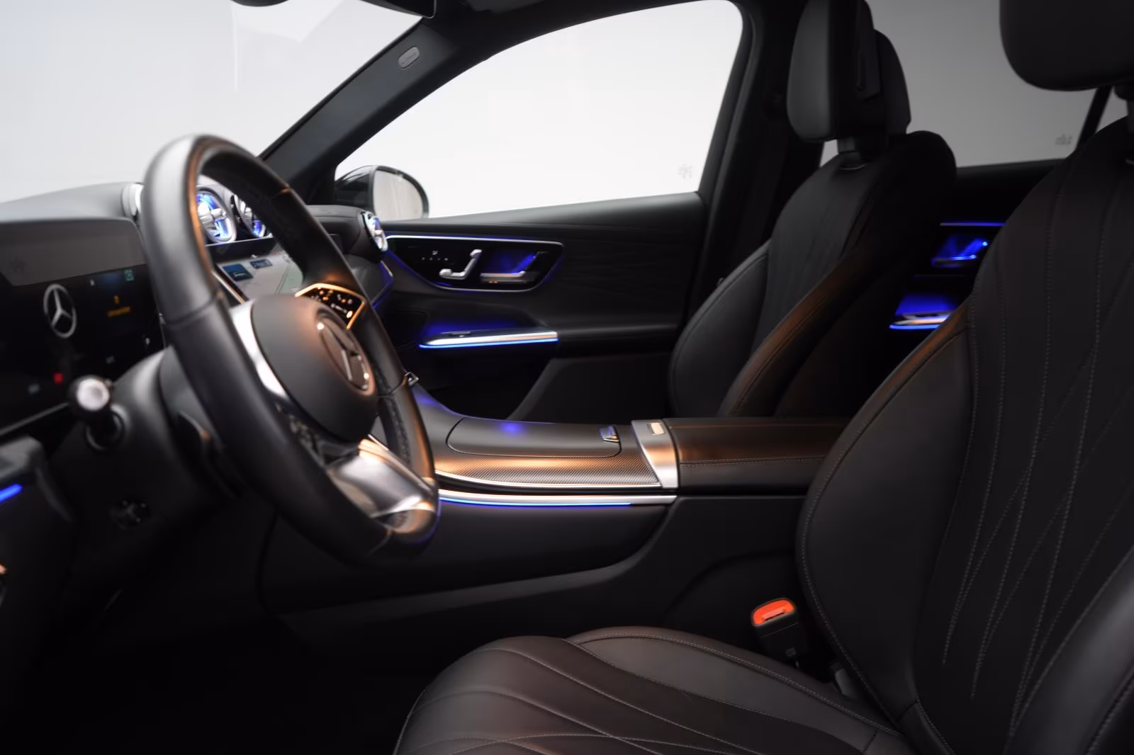 (B-597) Mercedes-Benz GLC 220 d 4Matic 9G-Tronic Avantgarde Advance - Image 6