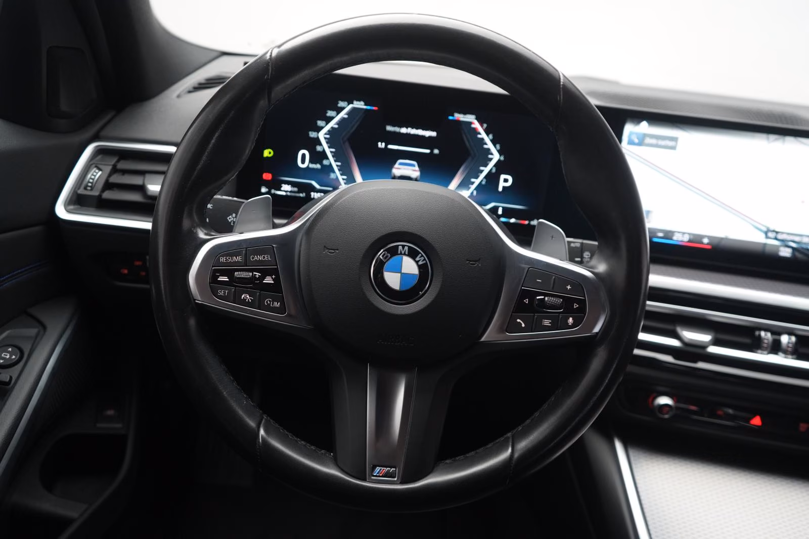 (B-409) BMW 320 i Touring M Sport ACC/Kamera/AHK/Lane/CarPla - Image 19