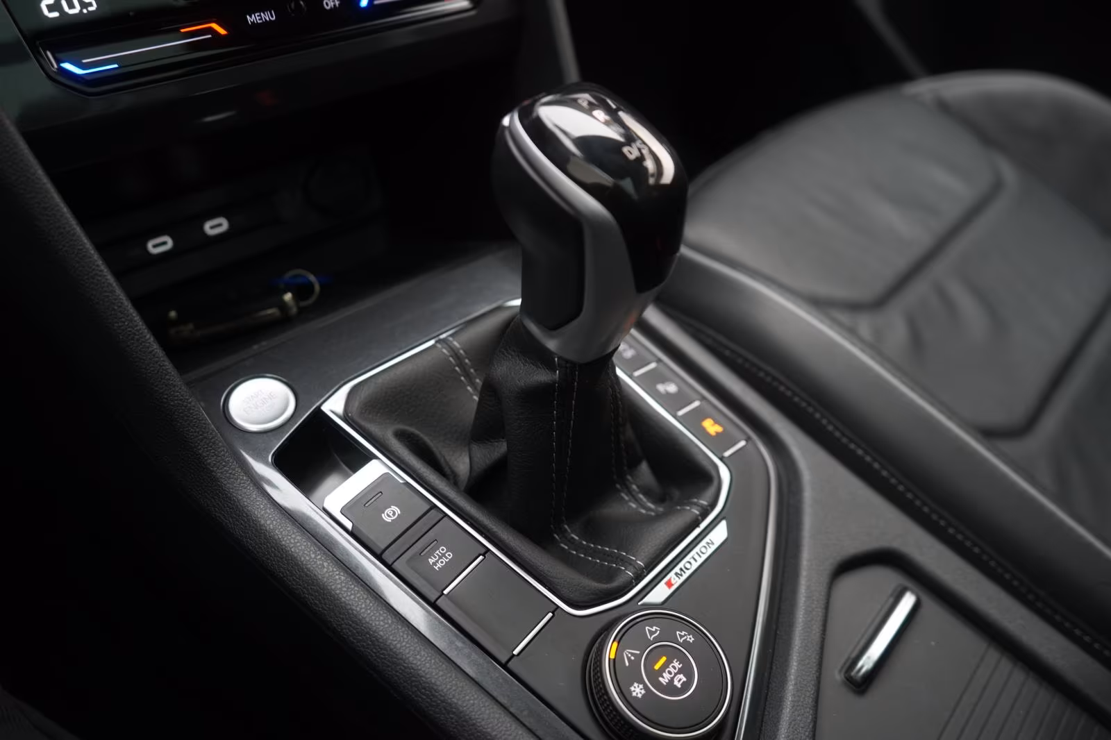 (B-045) Volkswagen Tiguan Allspace 2.0 TDI 4Motion DSG R-Line ACC/K - Image 20