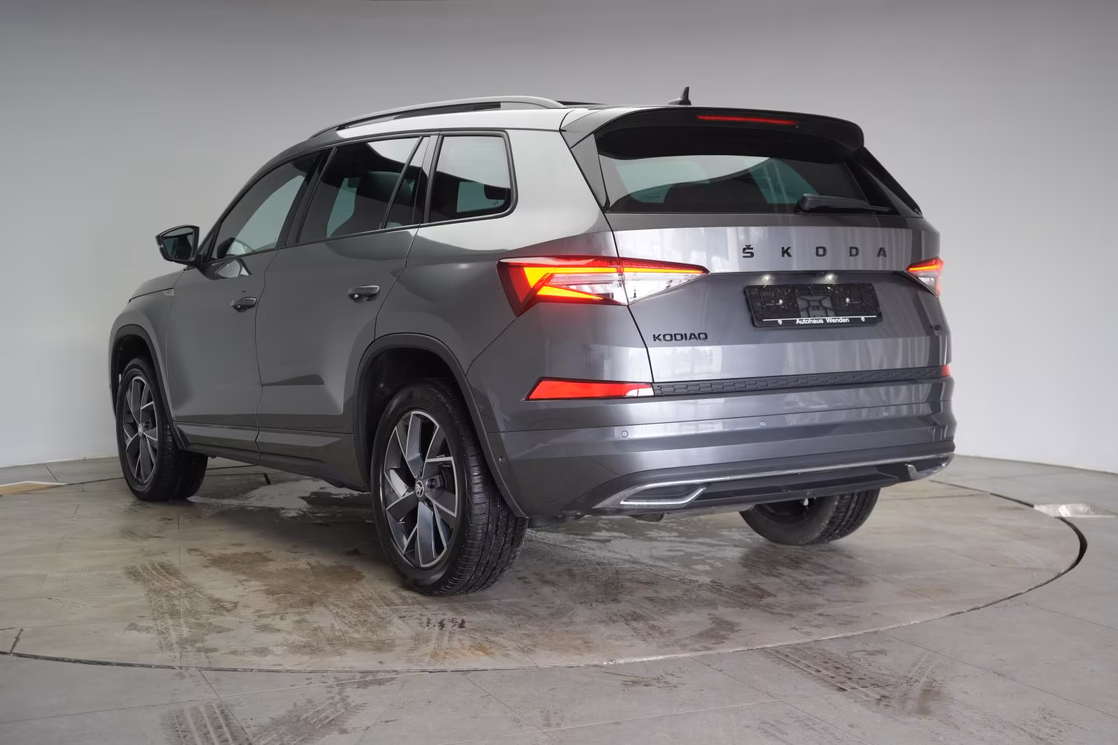 (B-298) Skoda Kodiaq 2.0 TDI 4x4 DSG Sportline ACC/Kamera/Virt - Image 4