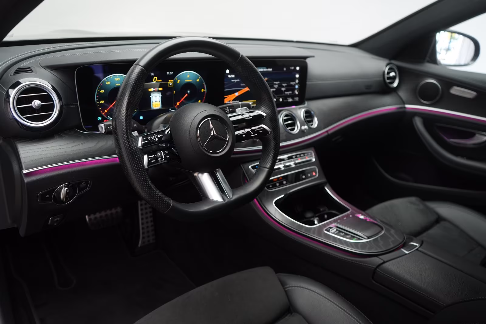 (B-607) Mercedes-Benz E 220 d T 9G-Tronic AMG CarPlay/Temp/Kamera/ - Image 8