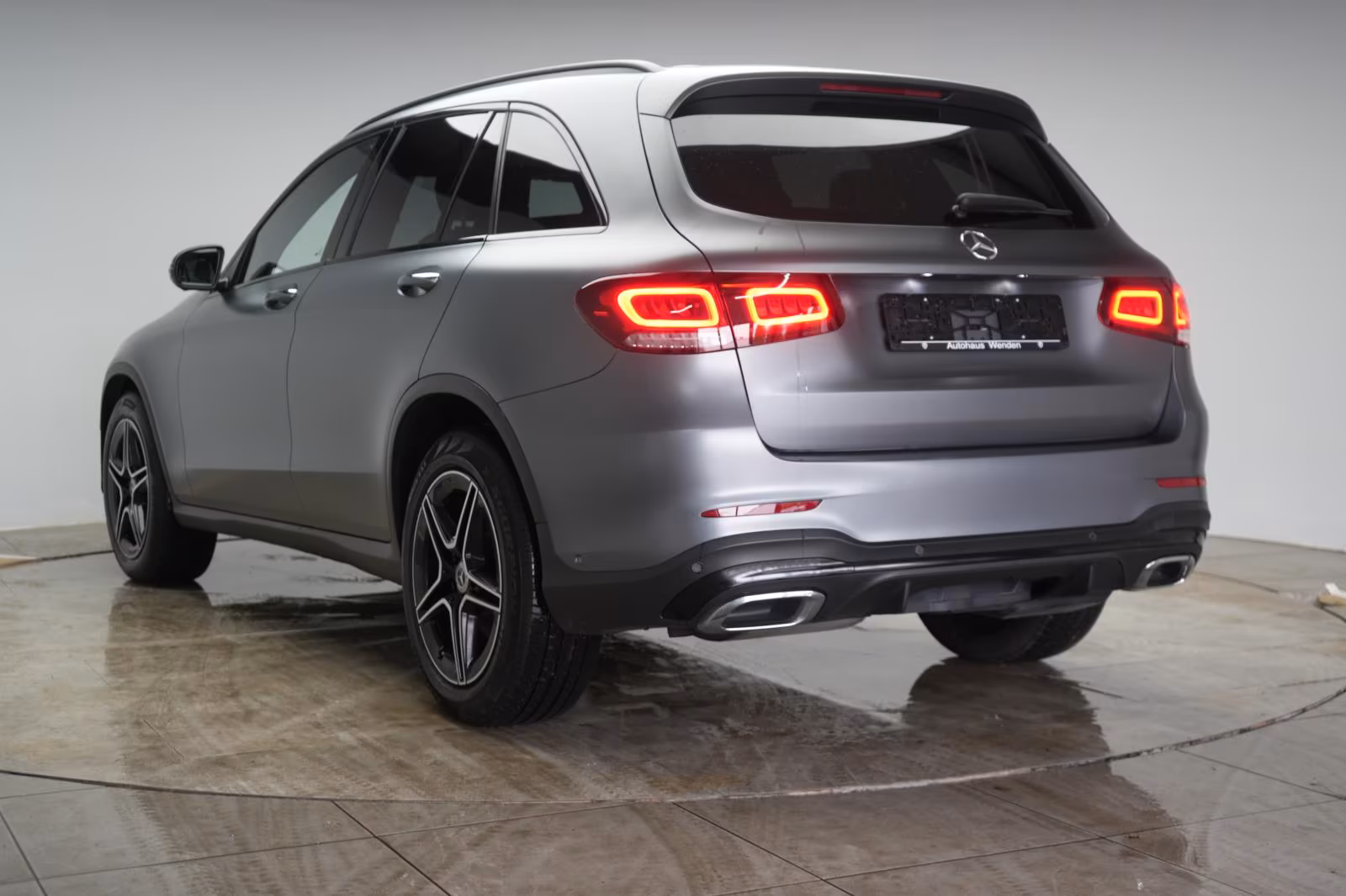 (B-140) Mercedes-Benz GLC 300 d 4Matic 9G-Tronic AMG Distronic/Kam - Image 4