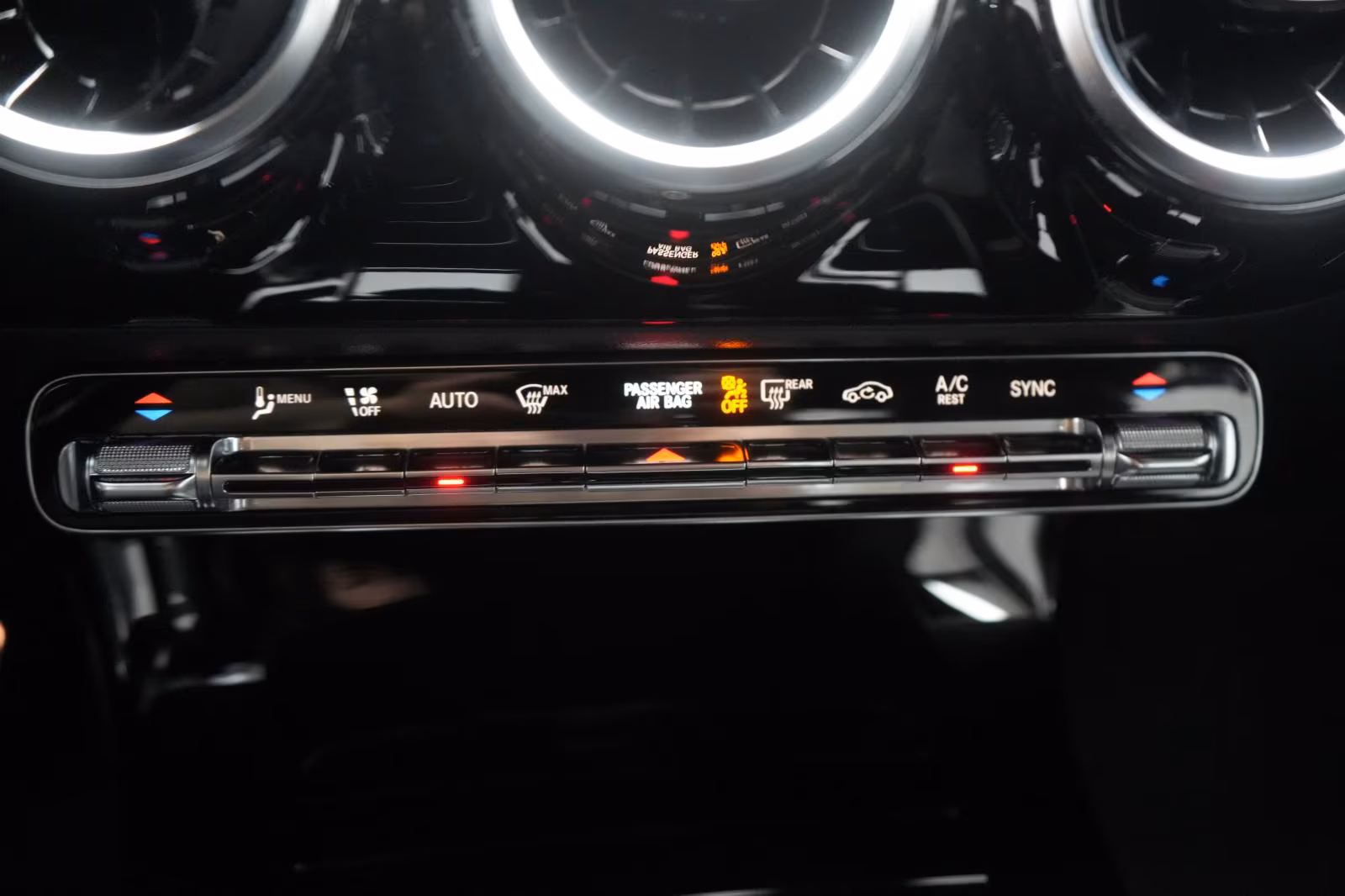 (B-112) Mercedes-Benz CLA 200 d 8G-DCT AMG Navi/Temp/Kamera/L - Image 21