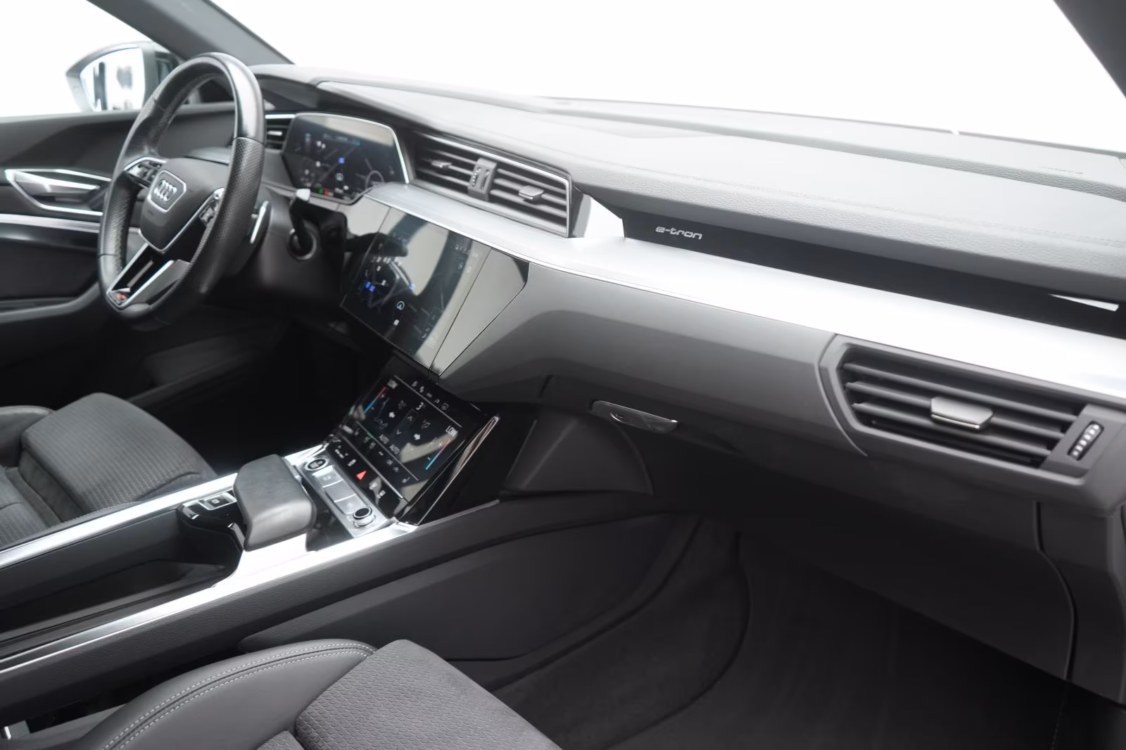 (B-581) Audi e-tron Sportback 55 quattro S line Matrix/Kamera - Image 10