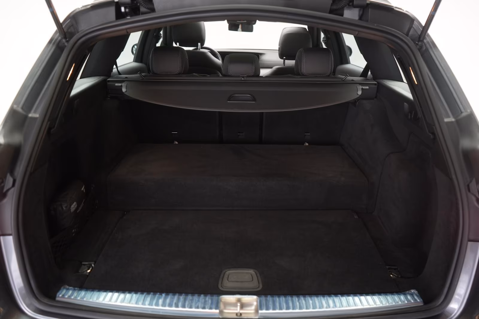 (B-341) Mercedes-Benz(Hybrid) E 300 de 4Matic T 9G-Tronic Avantgarde Leder/Dis - Image 28